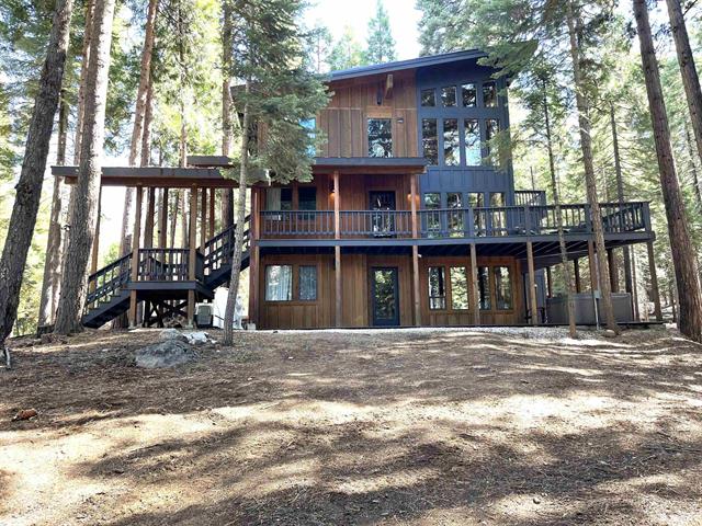 Lake Almanor West, California, 96920, United States, 5 Bedrooms Bedrooms, ,3 BathroomsBathrooms,Residential,For Sale,1949683
