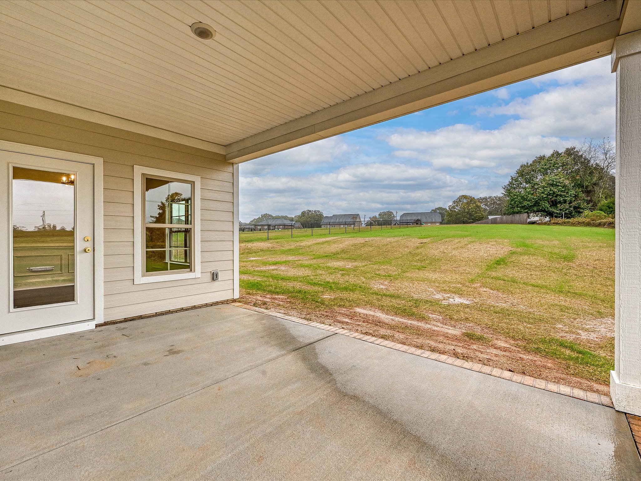 Monroe, North Carolina, 28110, United States, 3 Bedrooms Bedrooms, ,2 BathroomsBathrooms,Residential,For Sale,1980342