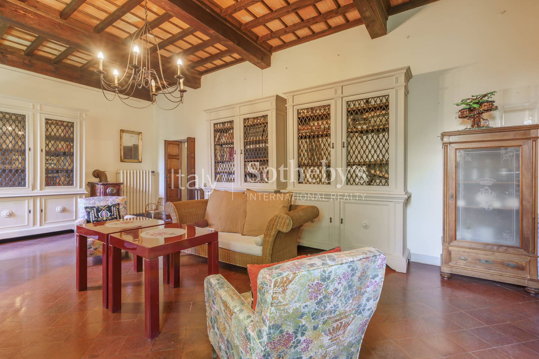  Prestigious estate with private pool - 物件實景