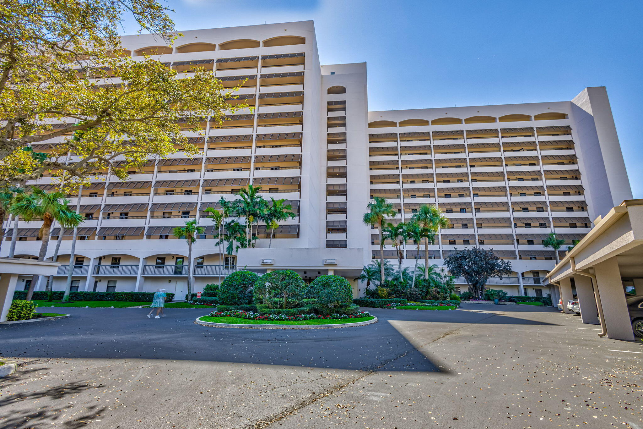 North Palm Beach, Florida, 33408, United States, 2 Bedrooms Bedrooms, ,2 BathroomsBathrooms,Residential,For Sale,1940741