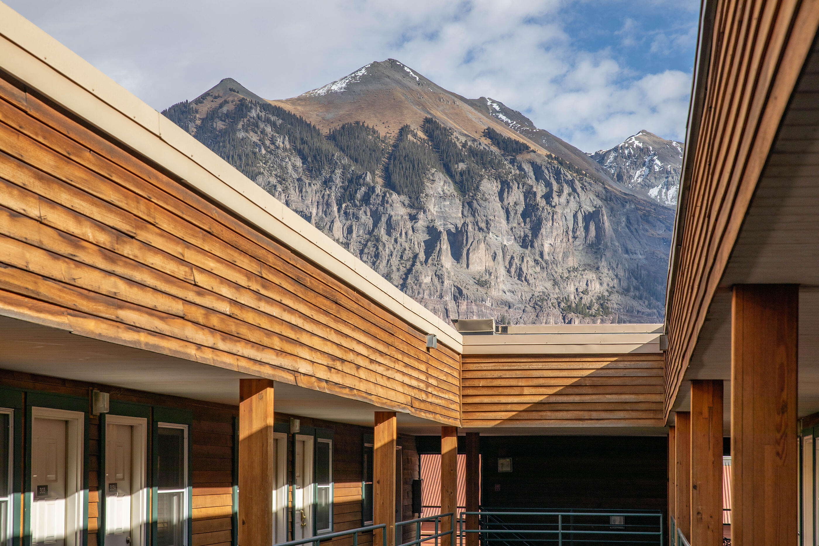 Telluride, Colorado, 81435, United States, 2 Bedrooms Bedrooms, ,1 BathroomBathrooms,Residential,For Sale,1990312