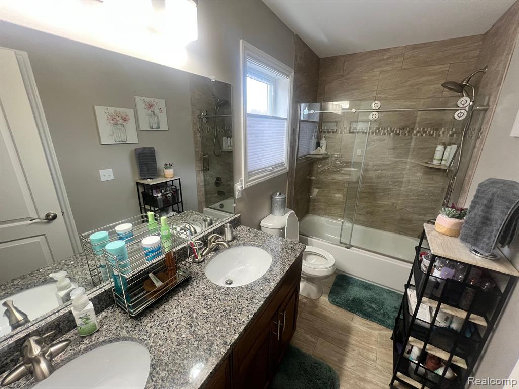 Shelby Township, Michigan, 48316, United States, 3 Bedrooms Bedrooms, ,4 BathroomsBathrooms,Residential,For Sale,2014056