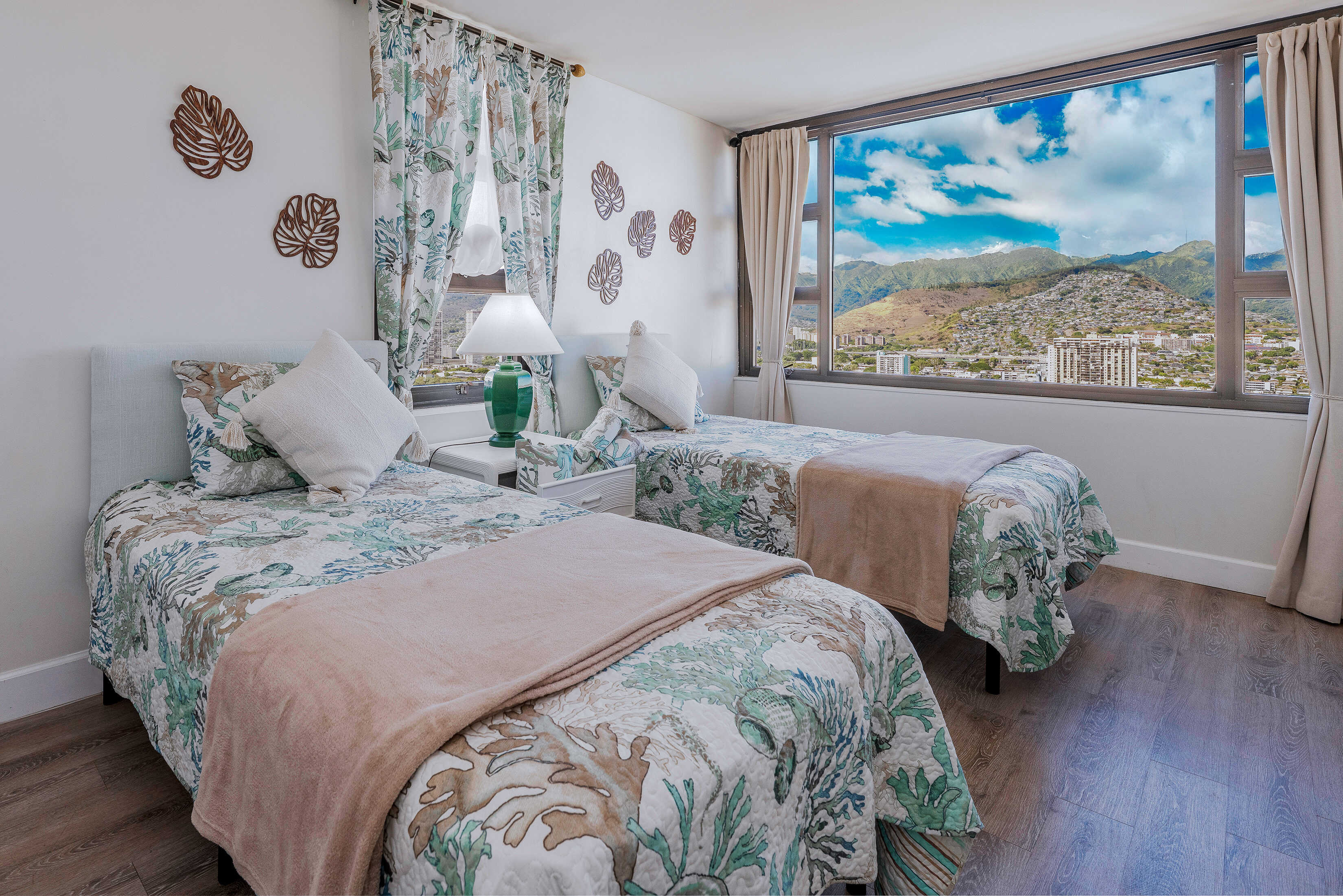 Honolulu, Hawaii, 96815, United States, 1 Bedroom Bedrooms, ,1 BathroomBathrooms,Residential,For Sale,1984497