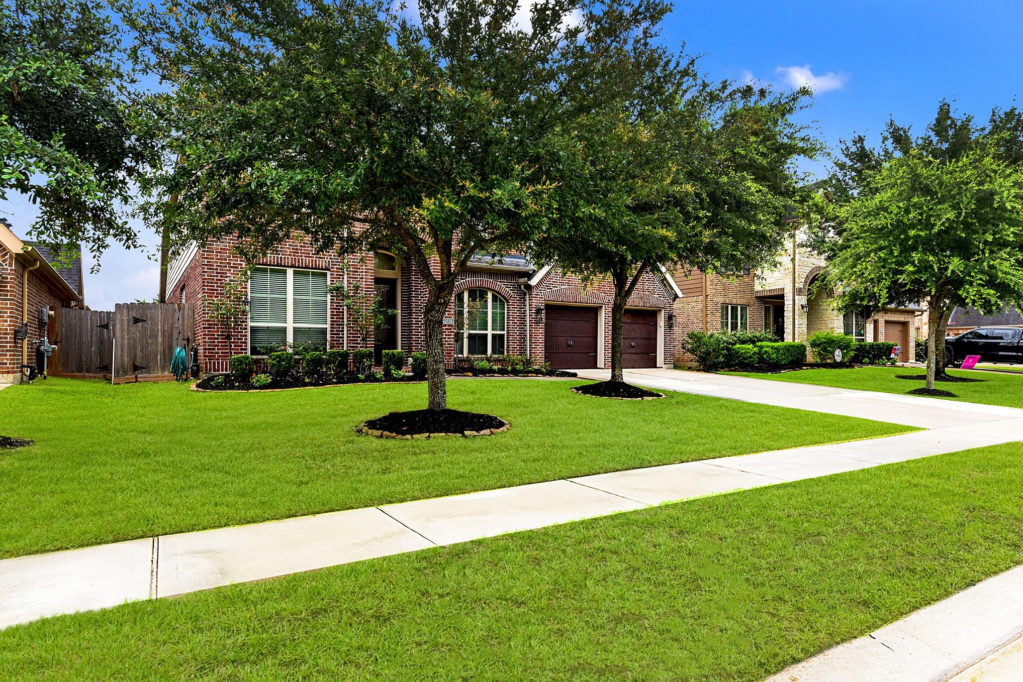 Katy, Texas, 77494, United States, 5 Bedrooms Bedrooms, ,5 BathroomsBathrooms,Residential,For Sale,2048040