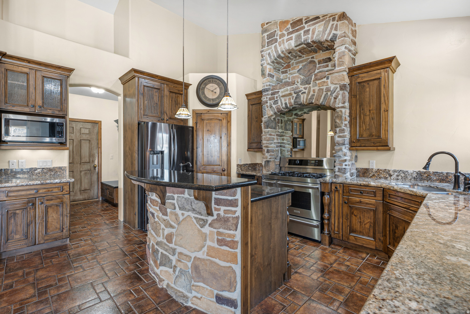 Herriman, Utah, 84096, United States, 3 Bedrooms Bedrooms, ,5 BathroomsBathrooms,Residential,For Sale,1991889