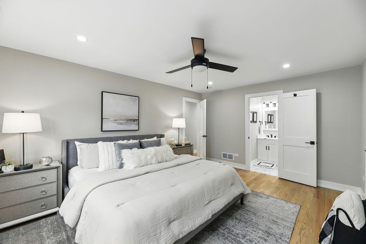 New Buffalo, Michigan, 49117, United States, 4 Bedrooms Bedrooms, ,3 BathroomsBathrooms,Residential,For Sale,1992031