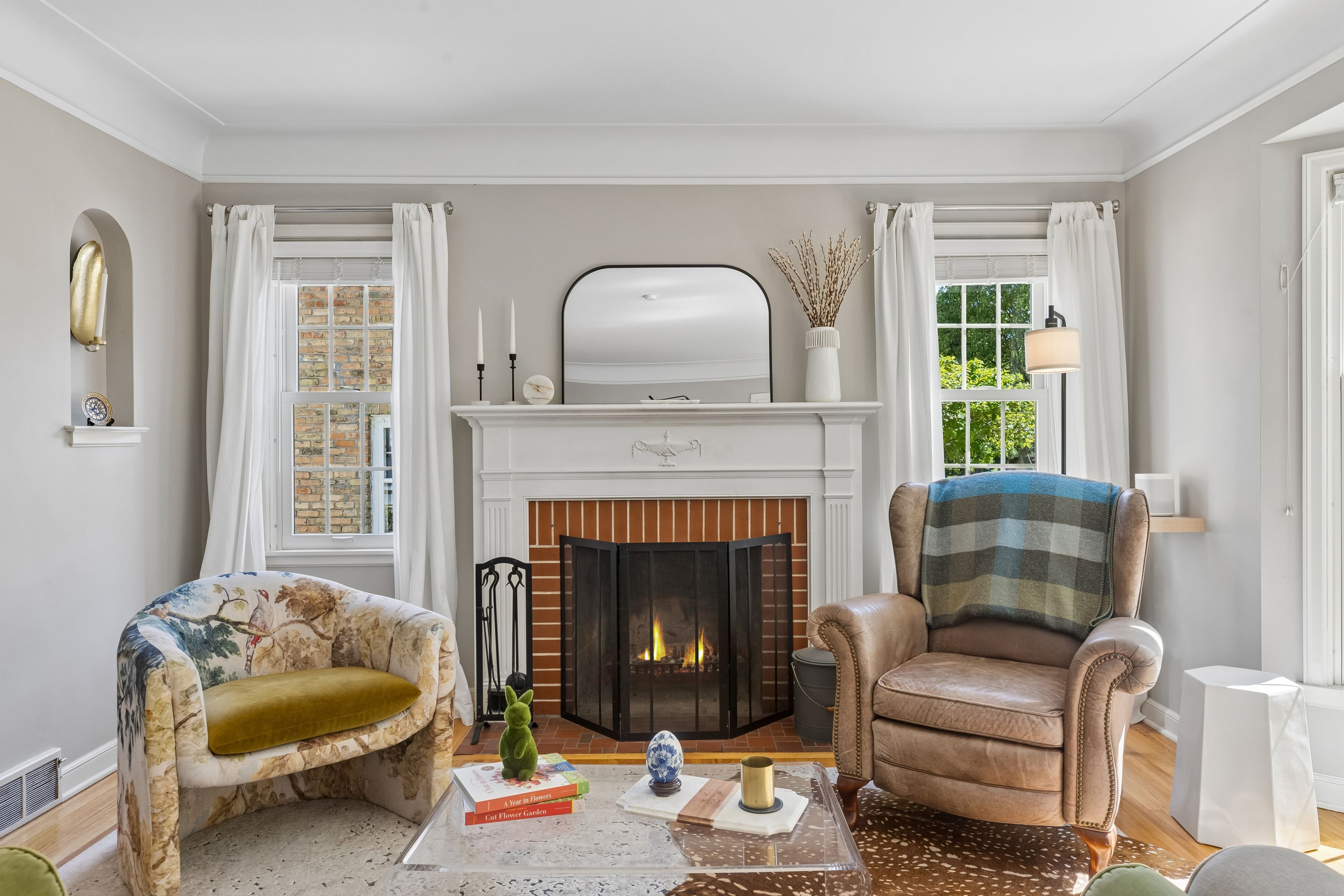  Elegant Cape Cod Living with Timeless Architectural Detail - 物件實景