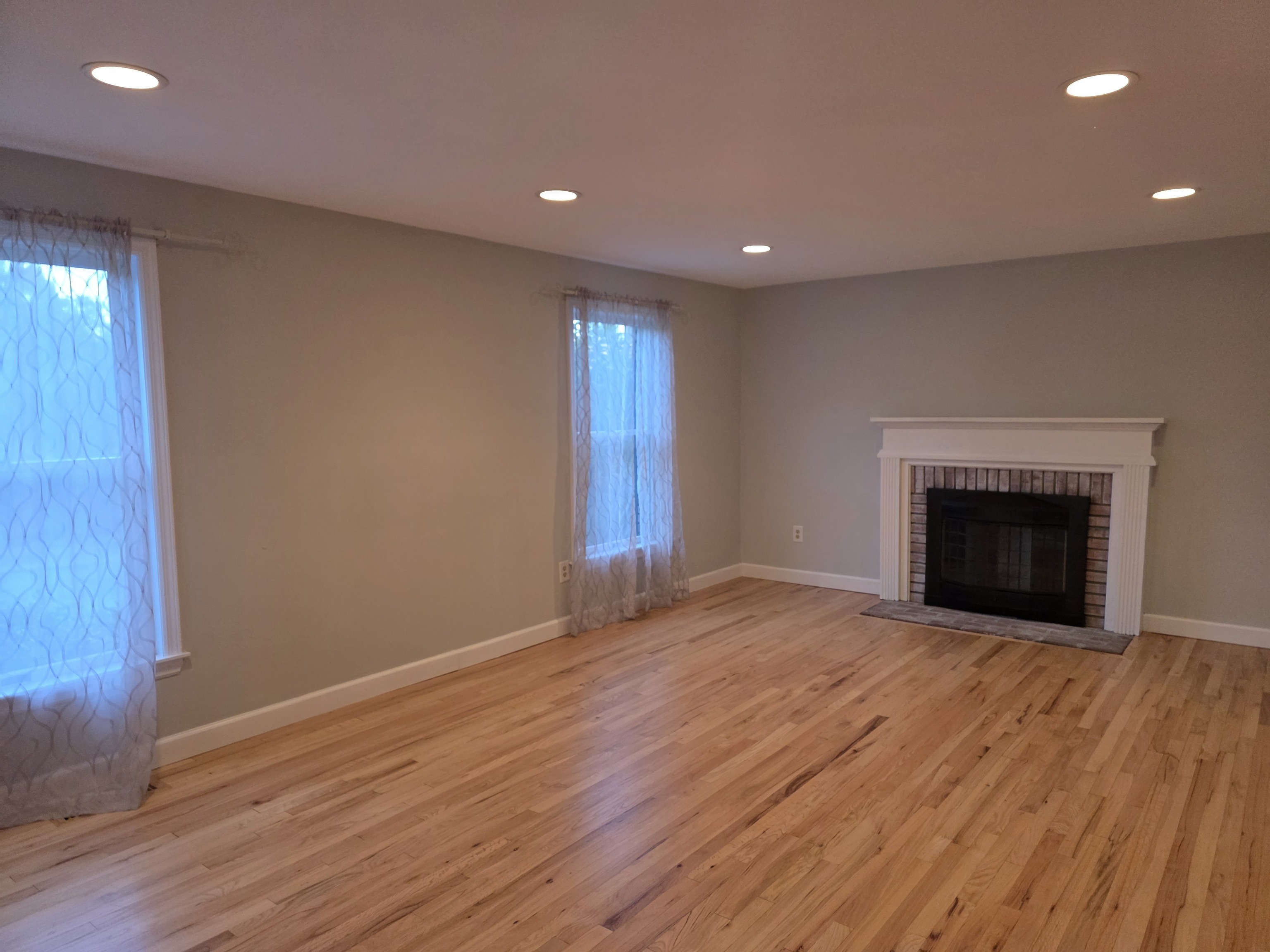 Bethel, Connecticut, 06801, United States, 4 Bedrooms Bedrooms, ,3 BathroomsBathrooms,Residential,For Sale,1989524