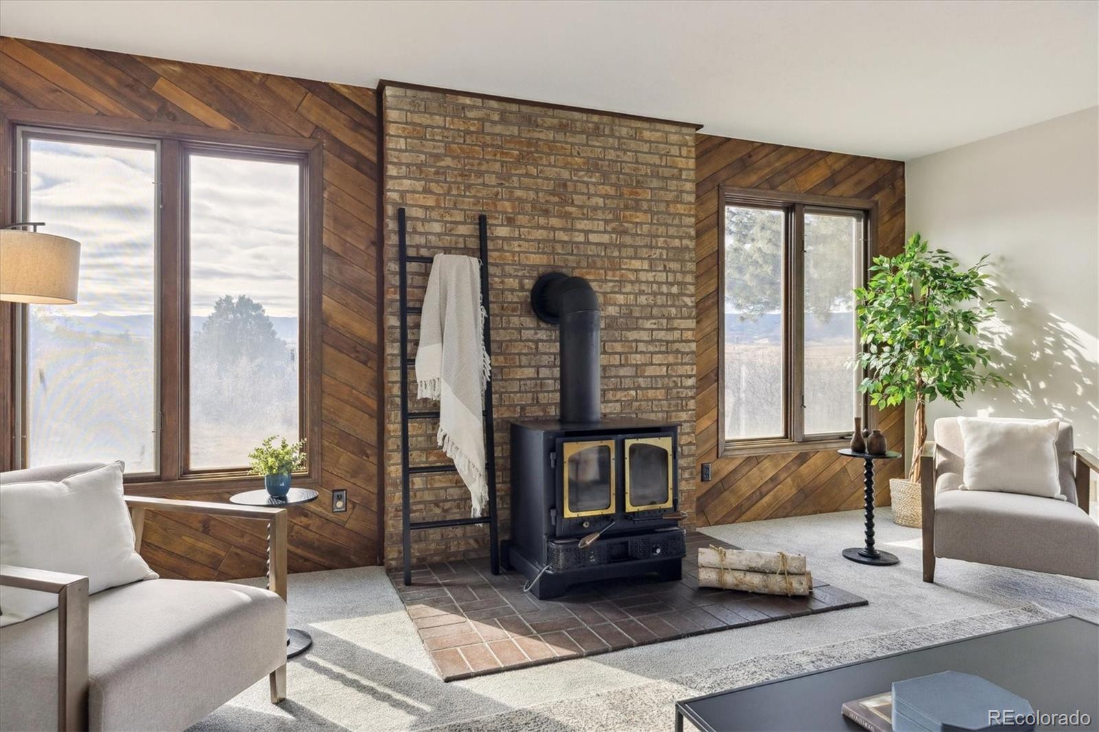 Sedalia, Colorado, 80135, United States, 4 Bedrooms Bedrooms, ,2 BathroomsBathrooms,Residential,For Sale,1998978