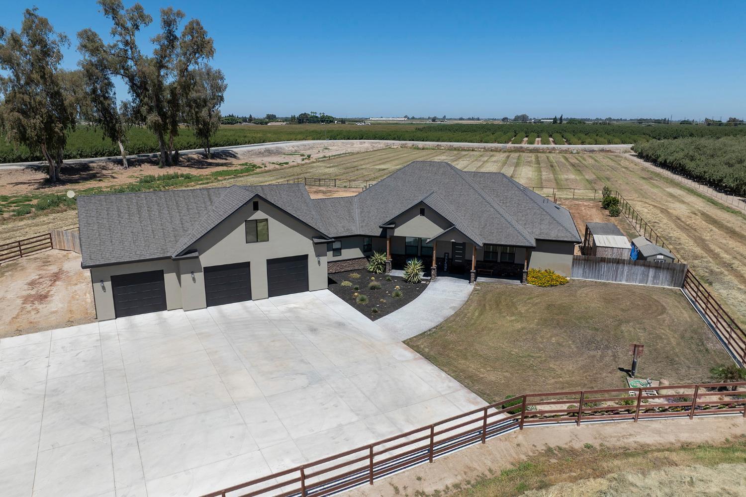 Hilmar, California, 95324, United States, 4 Bedrooms Bedrooms, ,4 BathroomsBathrooms,Residential,For Sale,1983314