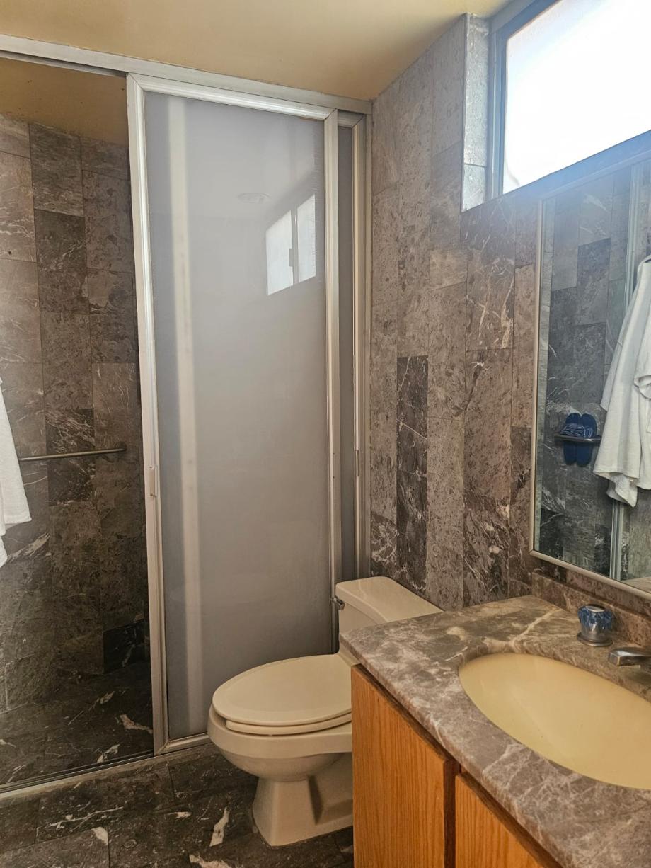 Atizapán de Zaragoza, Estado de méxico, 52950, Mexico, 4 Bedrooms Bedrooms, ,5 BathroomsBathrooms,Residential,For Sale,1940719