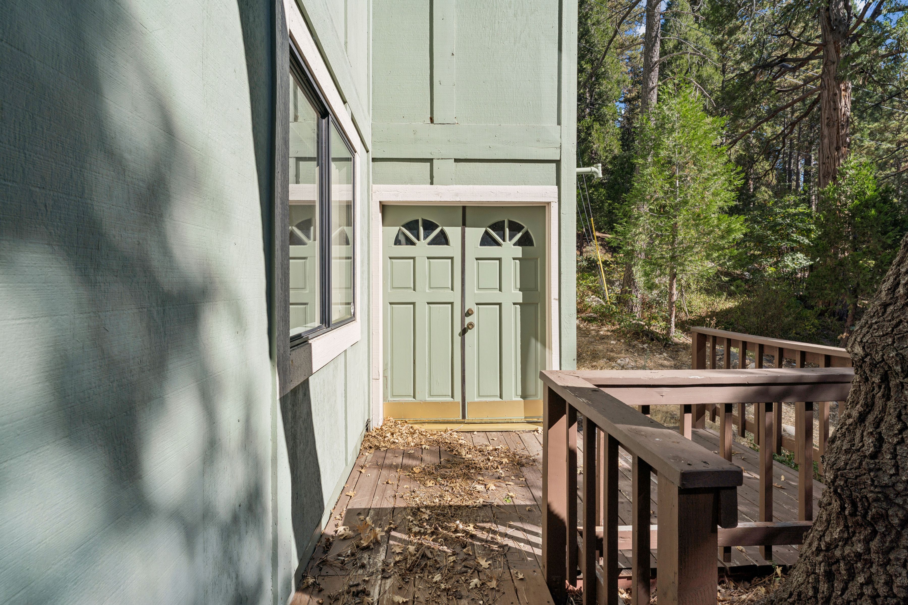  557 Brentwood Drive, Lake Arrowhead, CA 92352 - 物件實景