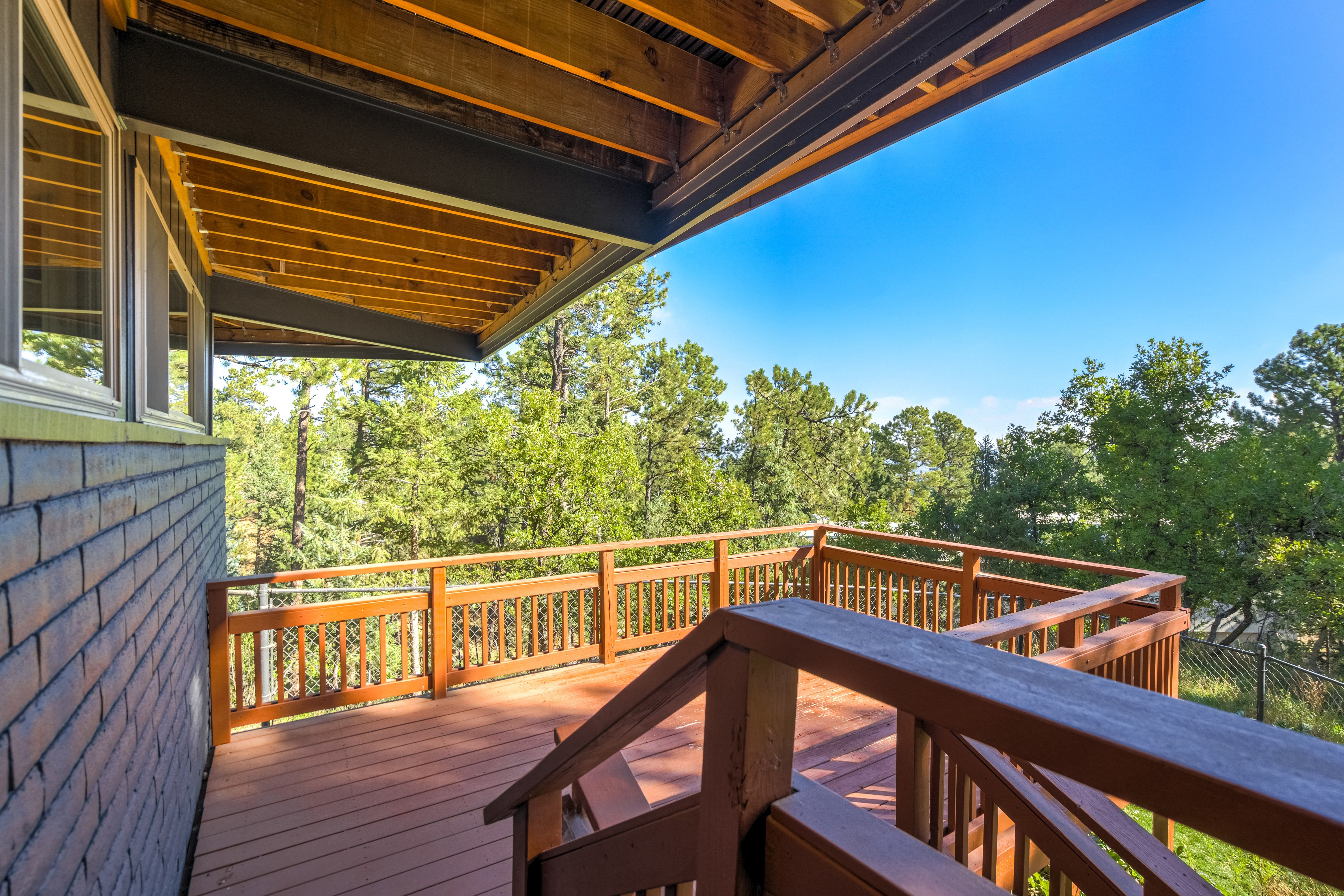  Frank Lloyd Wright-Inspired Architecturally Striking Home with Dramatic Views - 物件實景