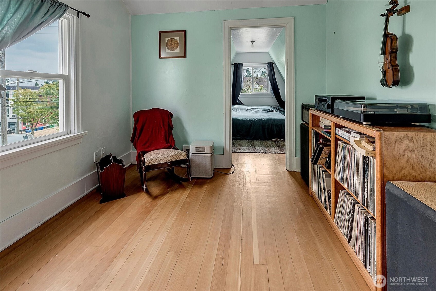 Seattle, Washington, 98108, United States, 4 Bedrooms Bedrooms, ,2 BathroomsBathrooms,Residential,For Sale,1912316