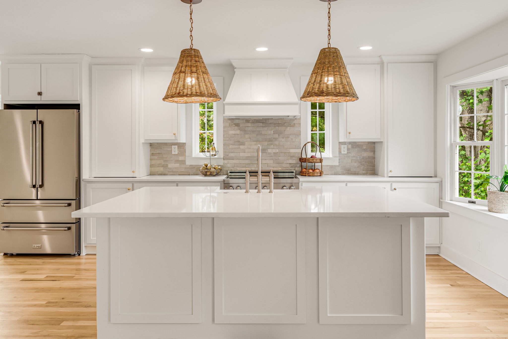 Asheville, North Carolina, 28803, United States, 4 Bedrooms Bedrooms, ,4 BathroomsBathrooms,Residential,For Sale,1825860
