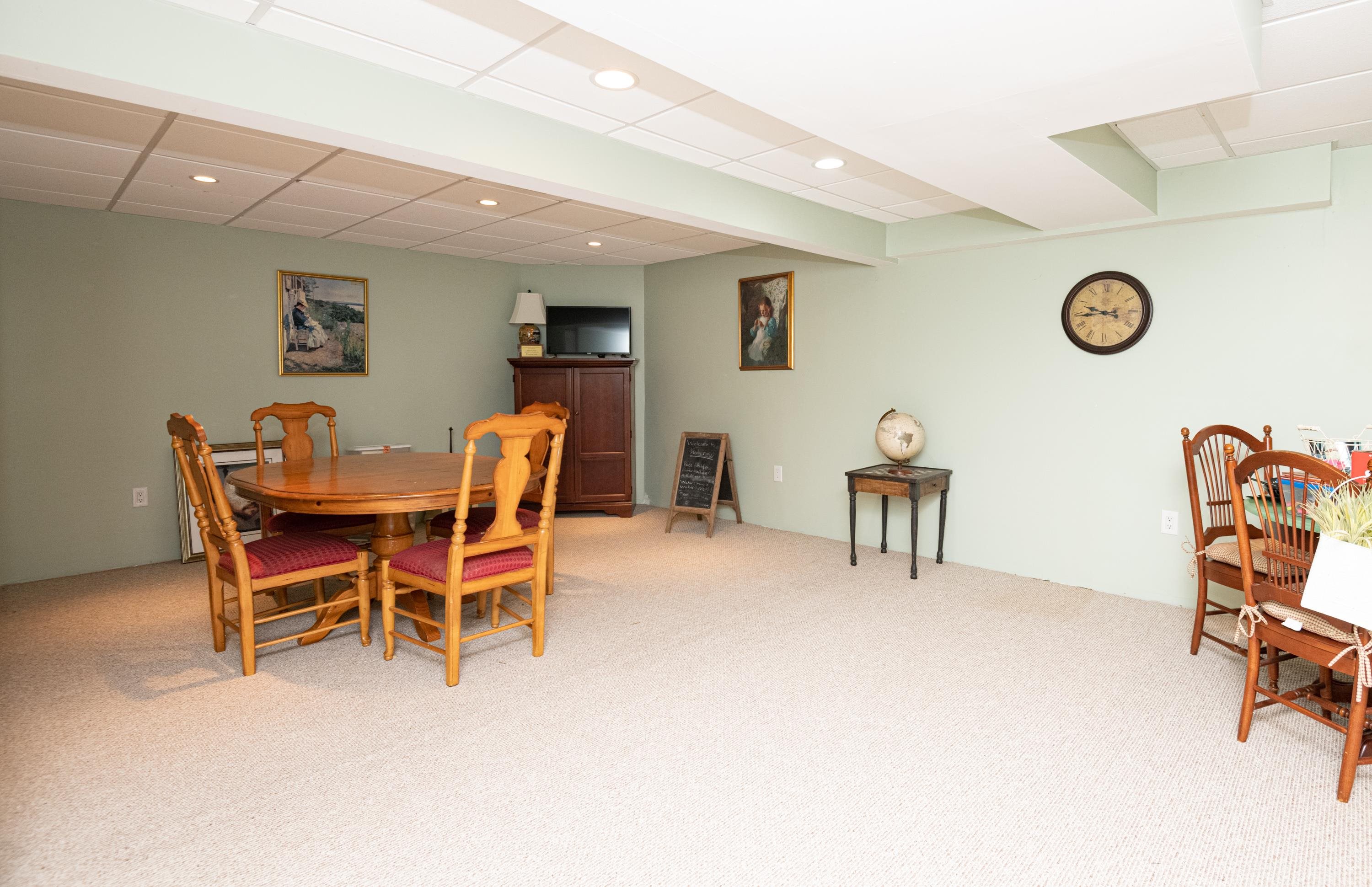 Seabrook, New Hampshire, 03874, United States, 3 Bedrooms Bedrooms, ,2 BathroomsBathrooms,Residential,For Sale,1989185