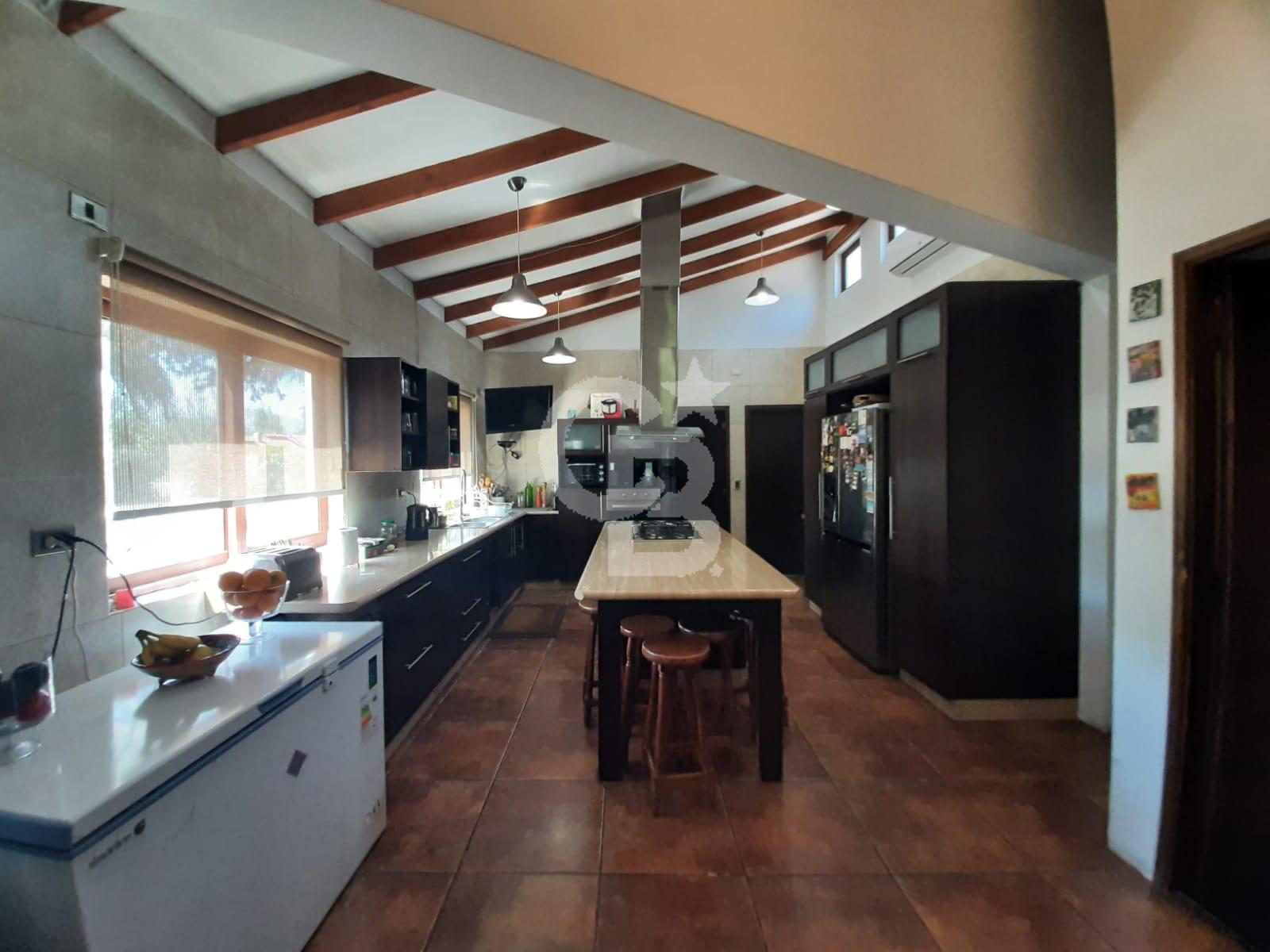Colina, Chile, 5 Bedrooms Bedrooms, ,5 BathroomsBathrooms,Residential,For Sale,1987480
