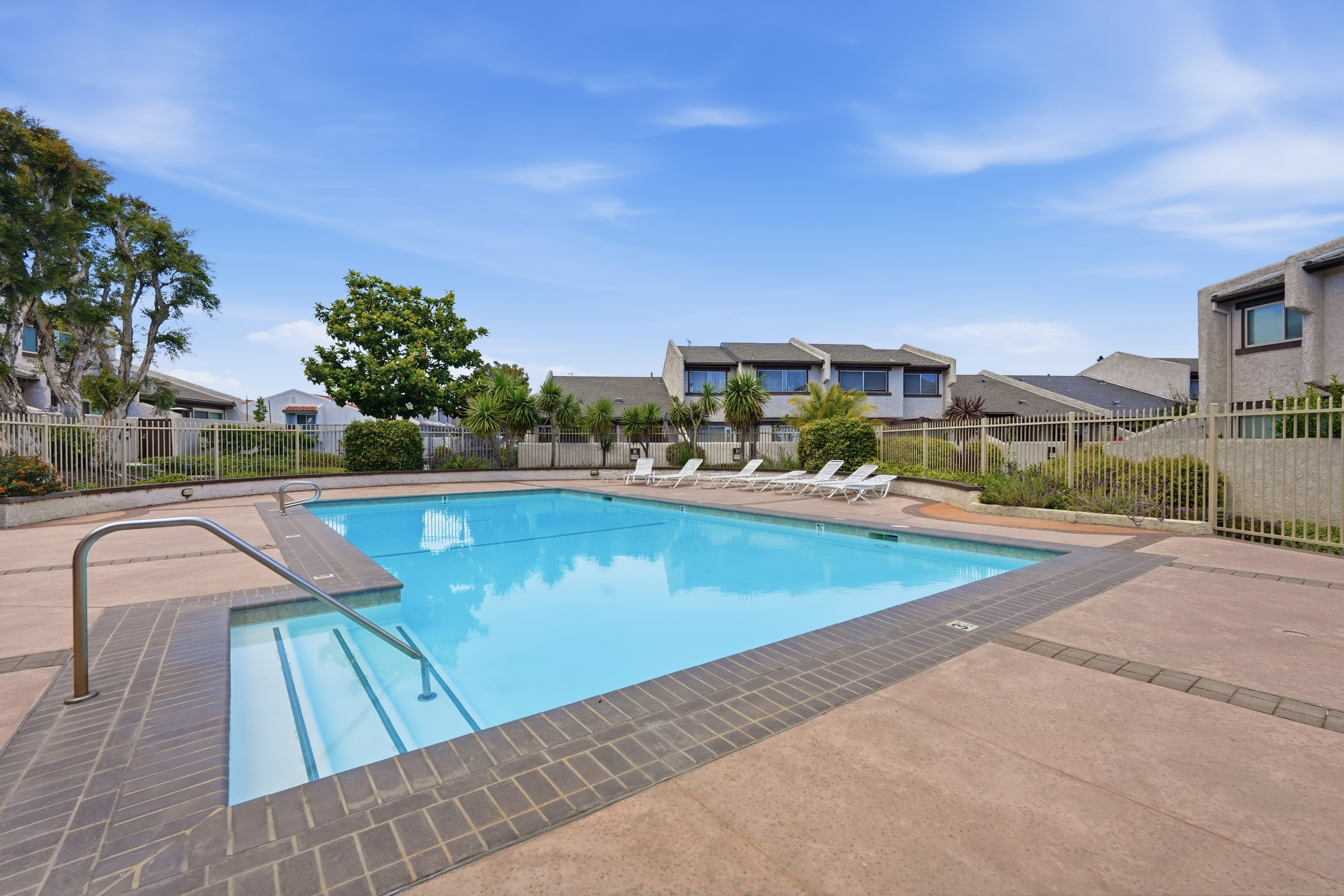  23300 S Vermont Avenue, Torrance, CA 90502 - 物件實景