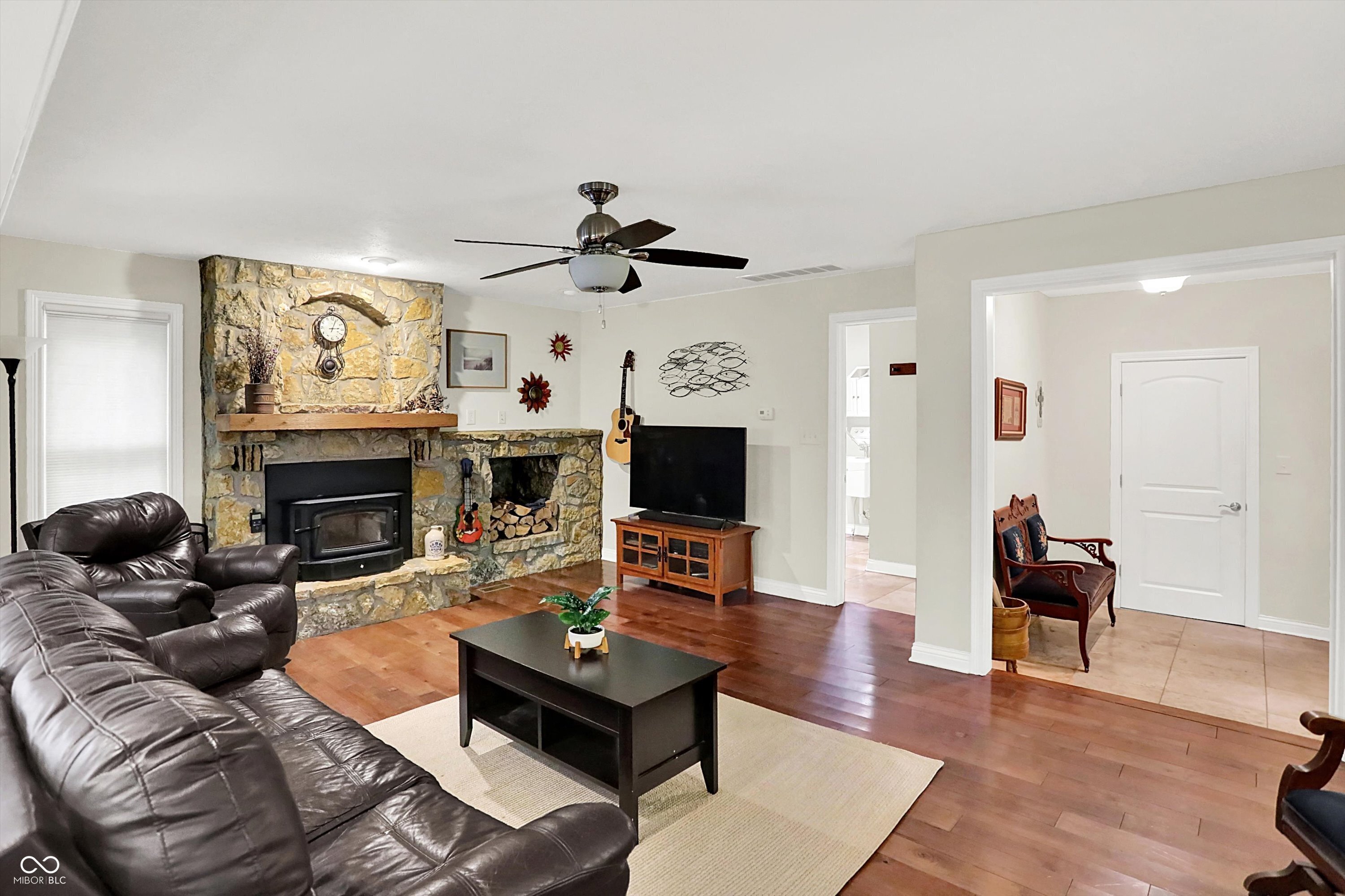 Brownsburg, Indiana, 46112, United States, 3 Bedrooms Bedrooms, ,3 BathroomsBathrooms,Residential,For Sale,1921946