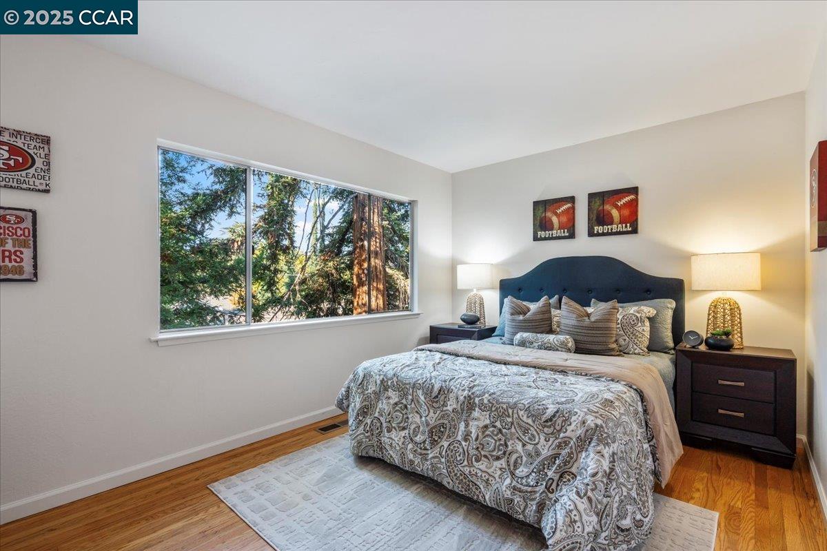 Redwood City, California, 94062, United States, 4 Bedrooms Bedrooms, ,3 BathroomsBathrooms,Residential,For Sale,1989163