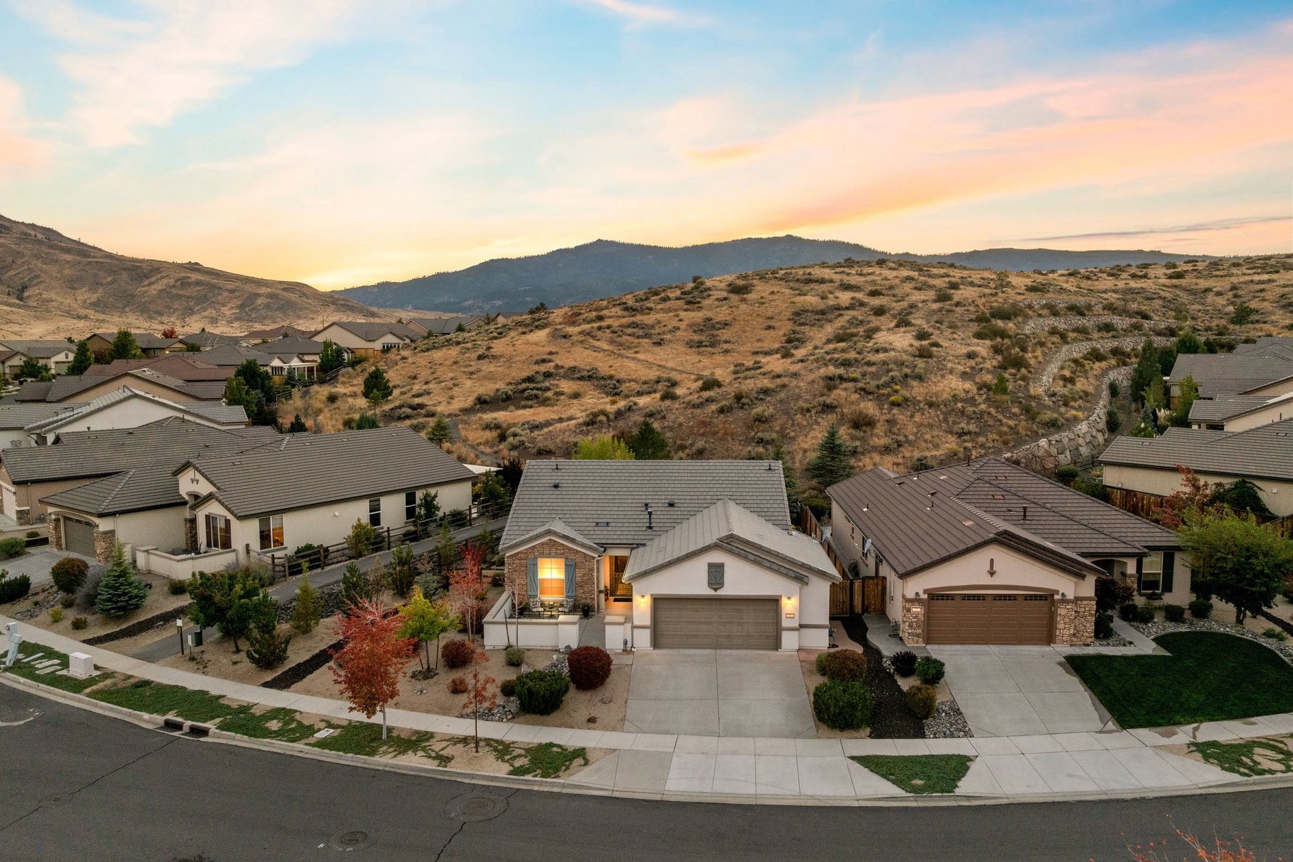  Welcome home to 1115 Sugar Creek Trail - 物件實景