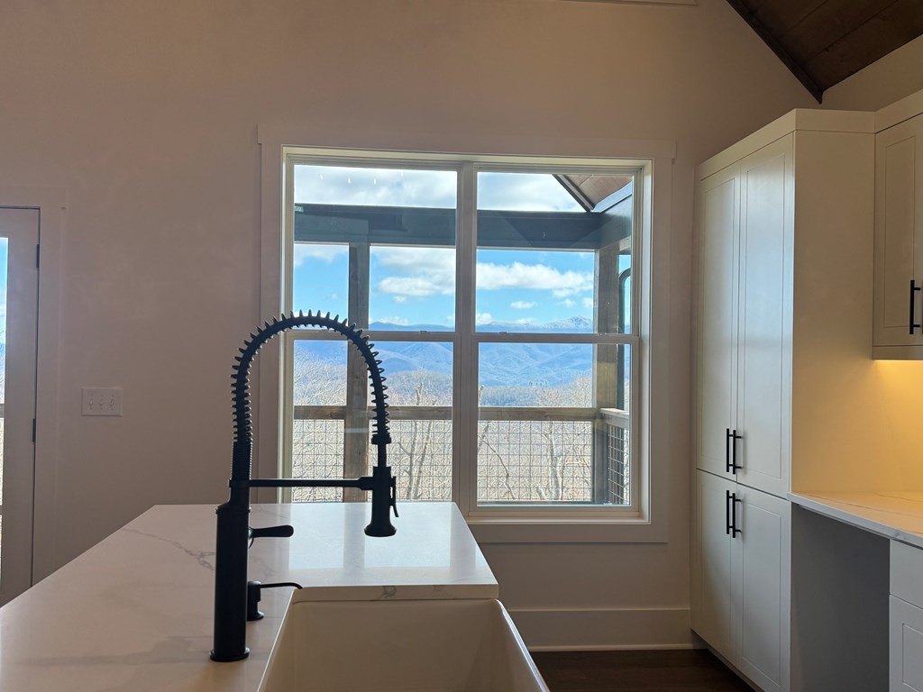 Young Harris, Georgia, 30582, United States, 3 Bedrooms Bedrooms, ,2 BathroomsBathrooms,Residential,For Sale,2010979