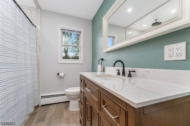 Readington Twp., New Jersey, 08833, United States, 3 Bedrooms Bedrooms, ,3 BathroomsBathrooms,Residential,For Sale,1989255