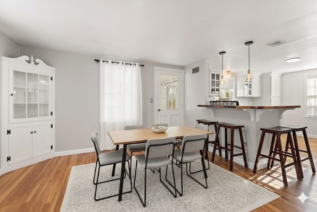 Norwood, Massachusetts, 02062, United States, 3 Bedrooms Bedrooms, ,1 BathroomBathrooms,Residential,For Sale,1987874