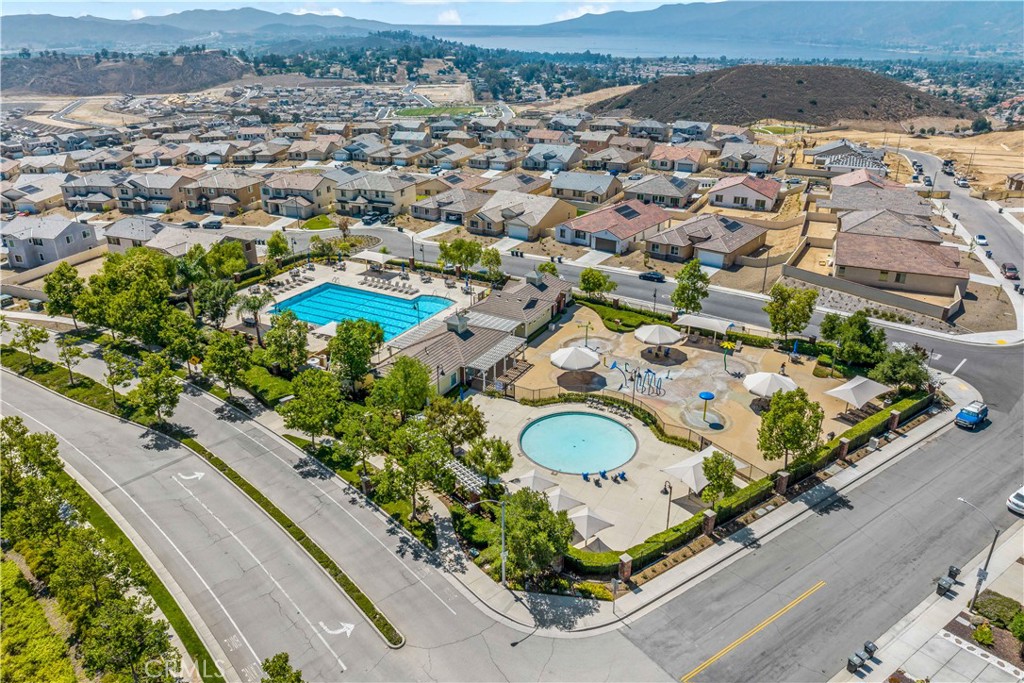 Lake Elsinore, California, 92530, United States, 5 Bedrooms Bedrooms, ,3 BathroomsBathrooms,Residential,For Sale,1974477