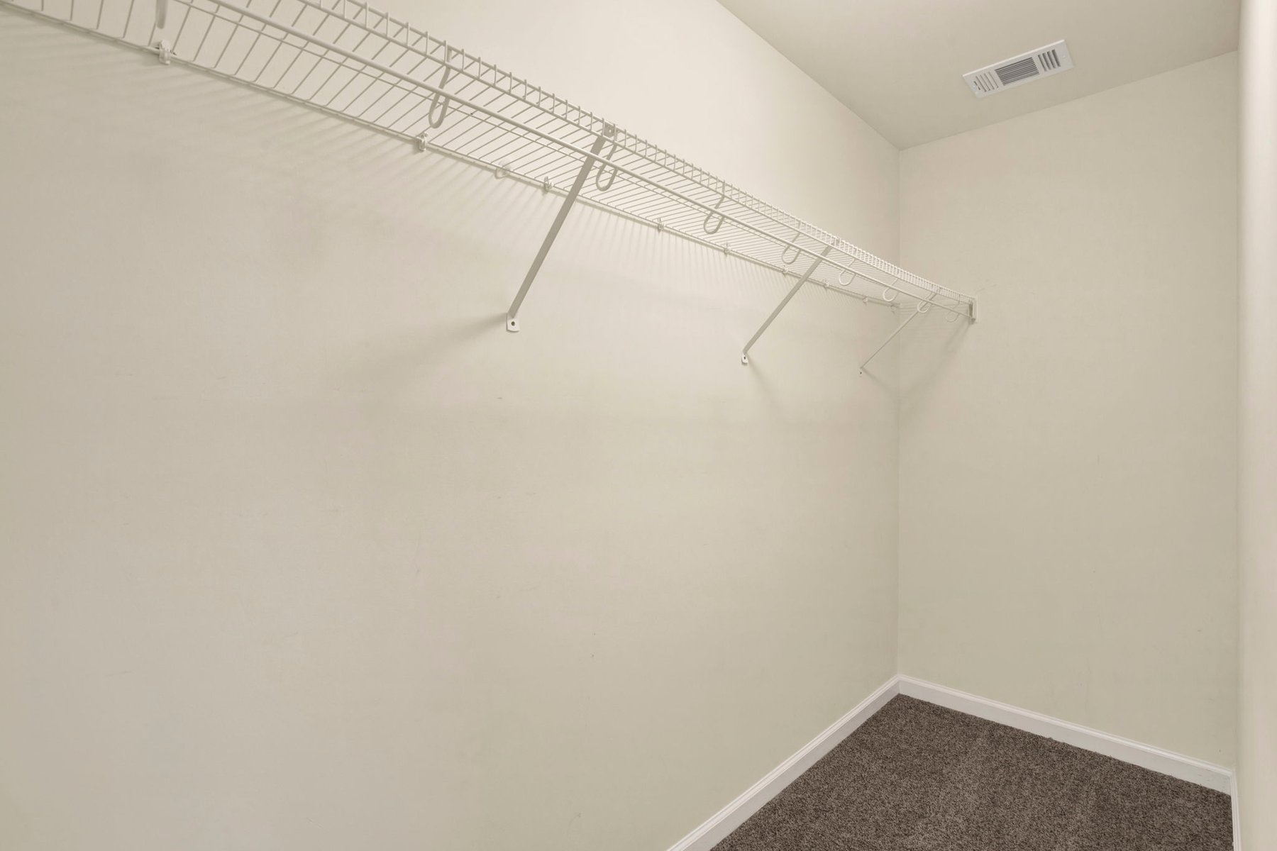  Townhouse is Perfect Blend of Comfort, Functionality and Charm - 物件實景