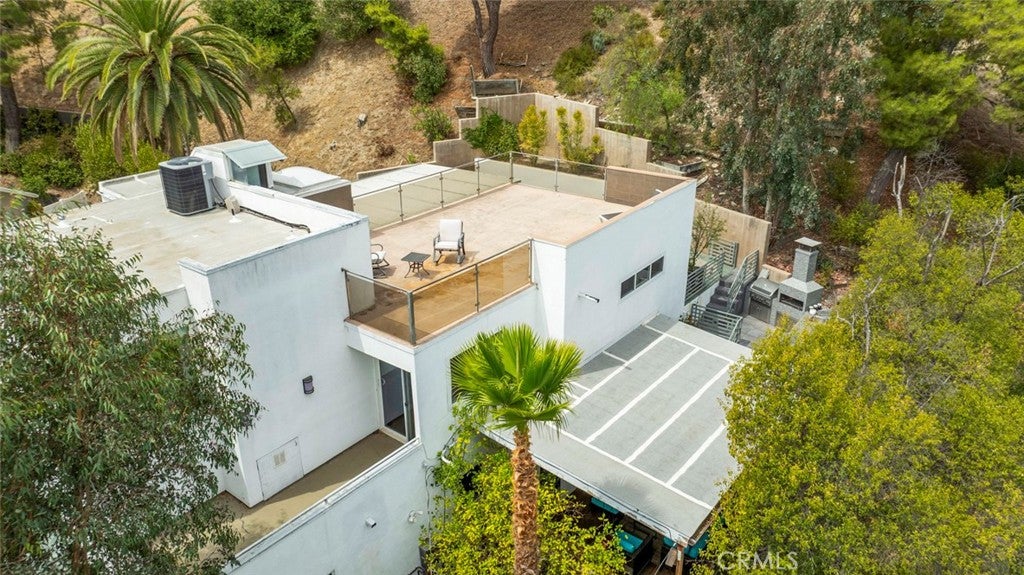 Woodland Hills, California, 91364, United States, 3 Bedrooms Bedrooms, ,3 BathroomsBathrooms,Residential,For Sale,1942330