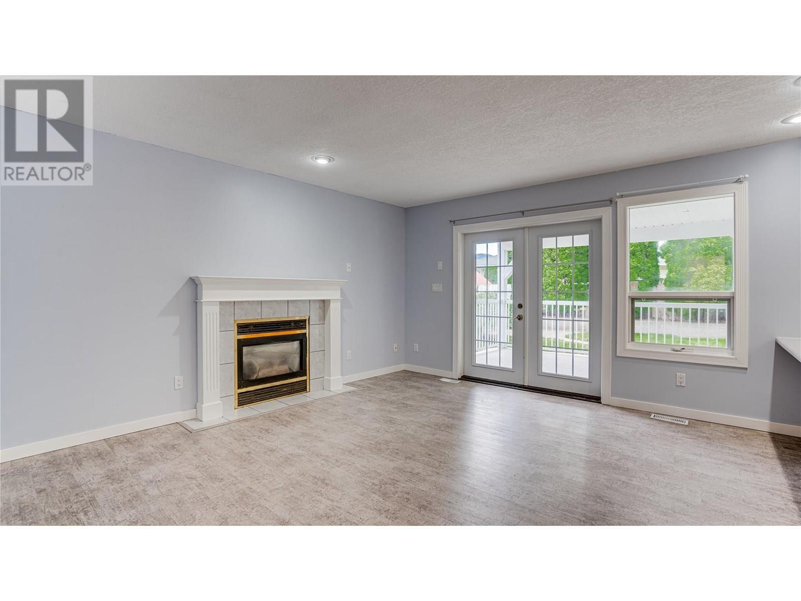 LUMBY, British Columbia, V0E 2G5, CA, 3 Bedrooms Bedrooms, ,2 BathroomsBathrooms,Residential,For Sale,1906205