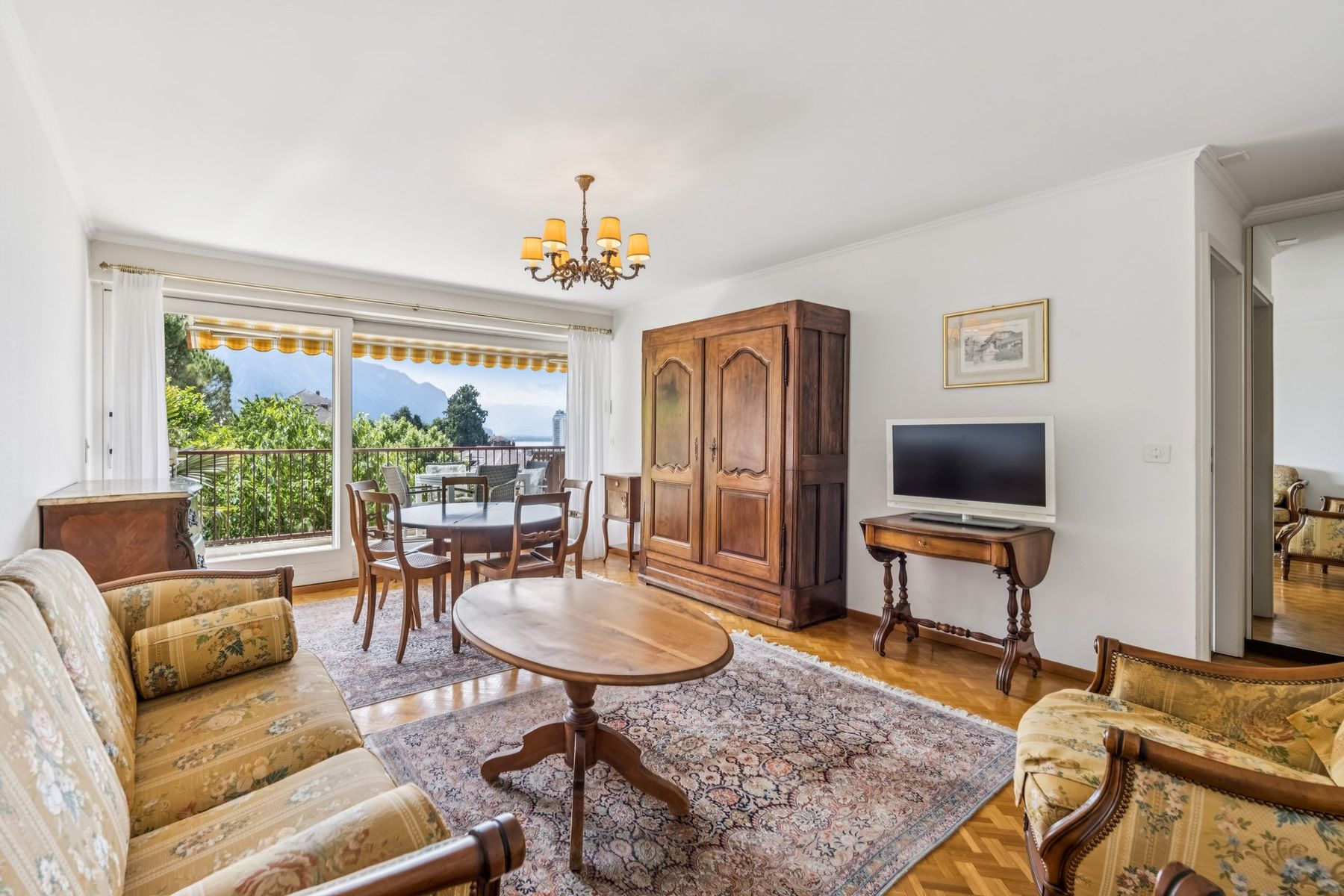  Ideal location for this charming 3.5-room apartment with lake view - 物件實景
