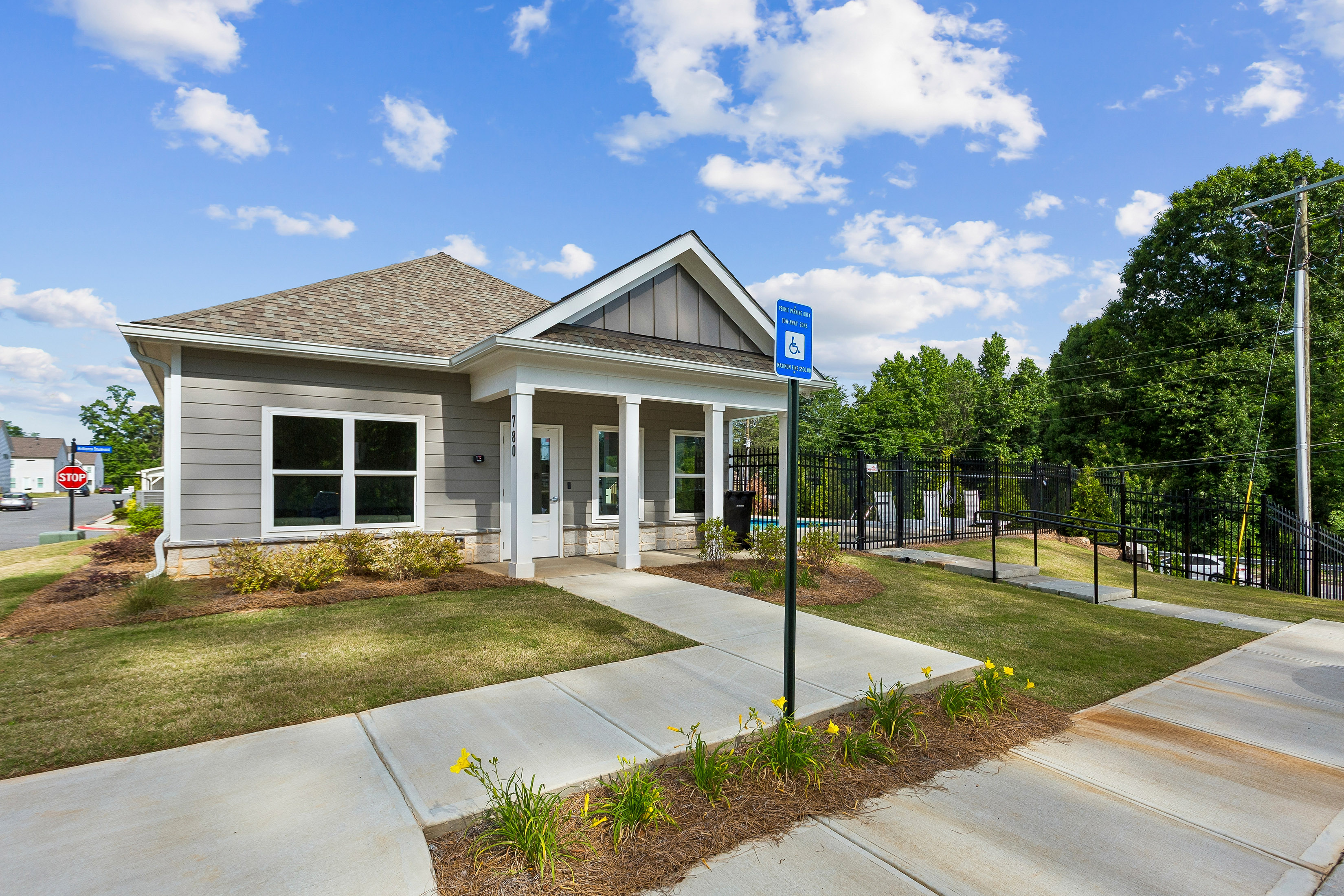  Stunning Home on Desirable Corner Lot in Beautiful New Gated Community - 物件實景