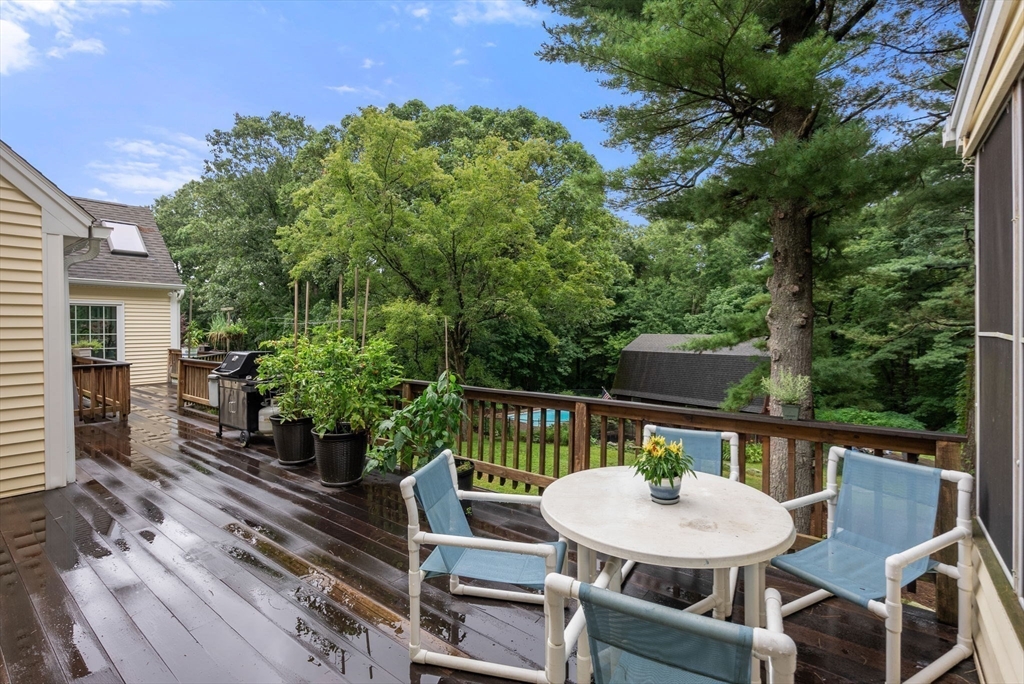 Shrewsbury, Massachusetts, 01545, United States, 4 Bedrooms Bedrooms, ,4 BathroomsBathrooms,Residential,For Sale,1768769