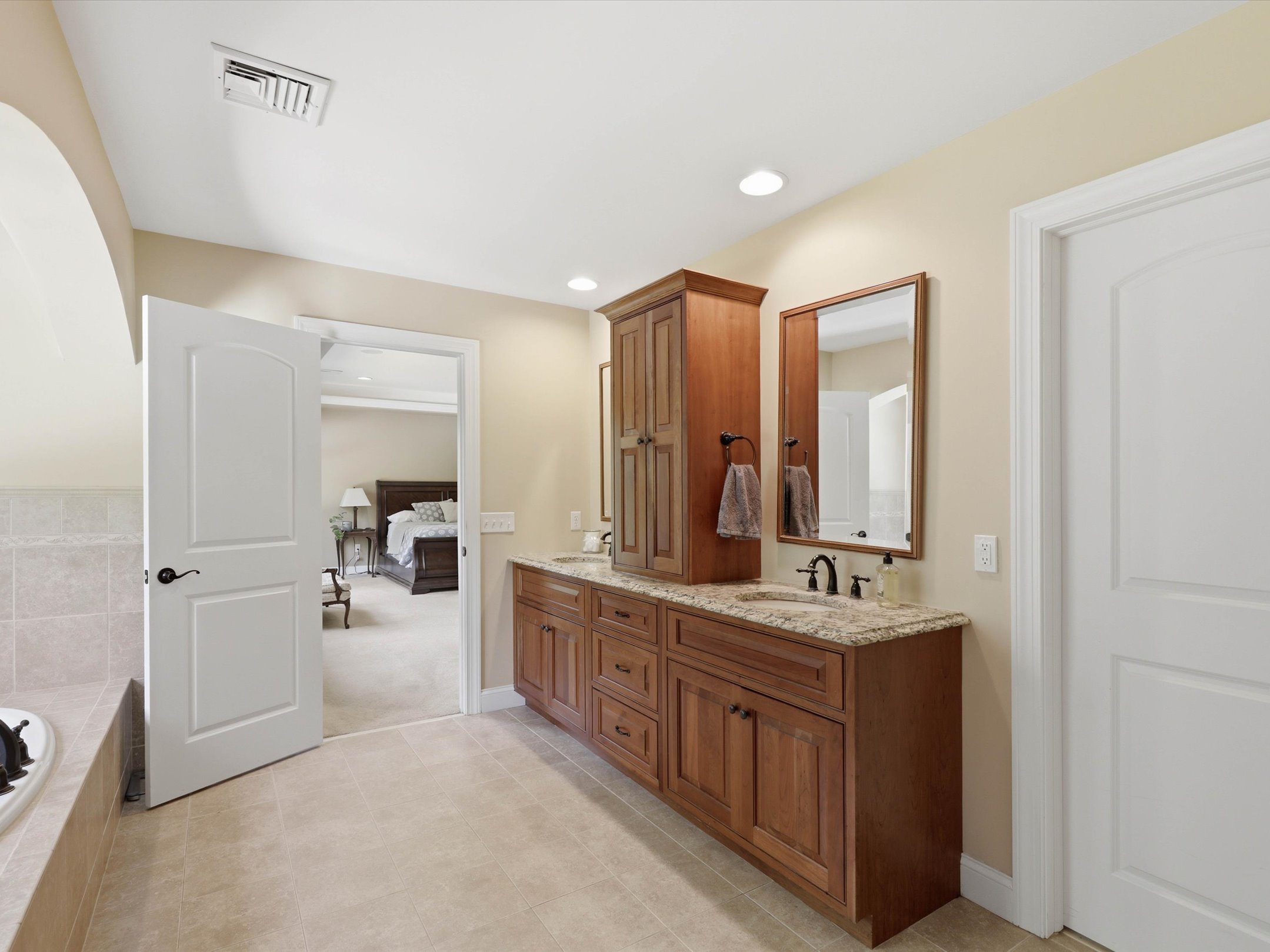  1392 Fox Hill Dr, Palmyra, PA 17078 - 物件實景