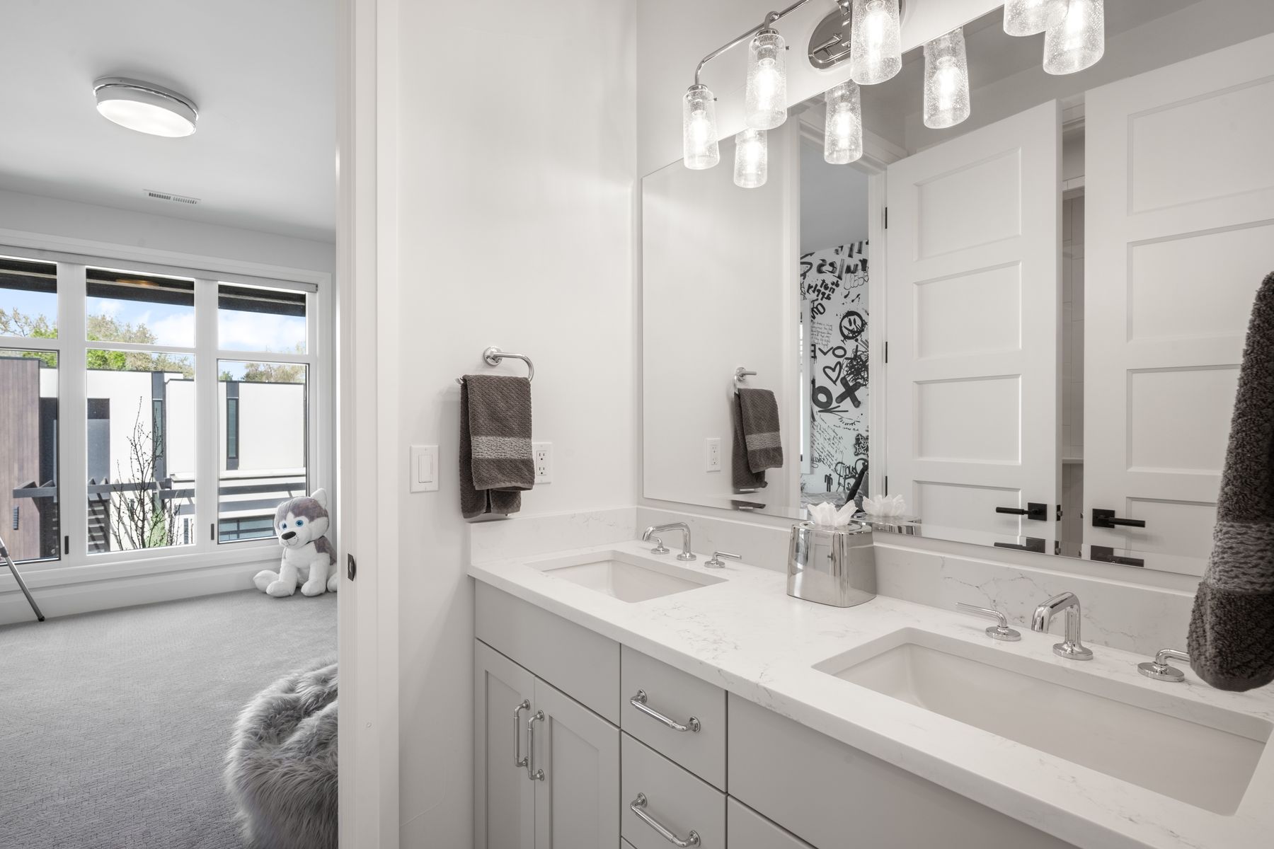  Gated Cherry Creek Enclave of Cedar Lane - 物件實景