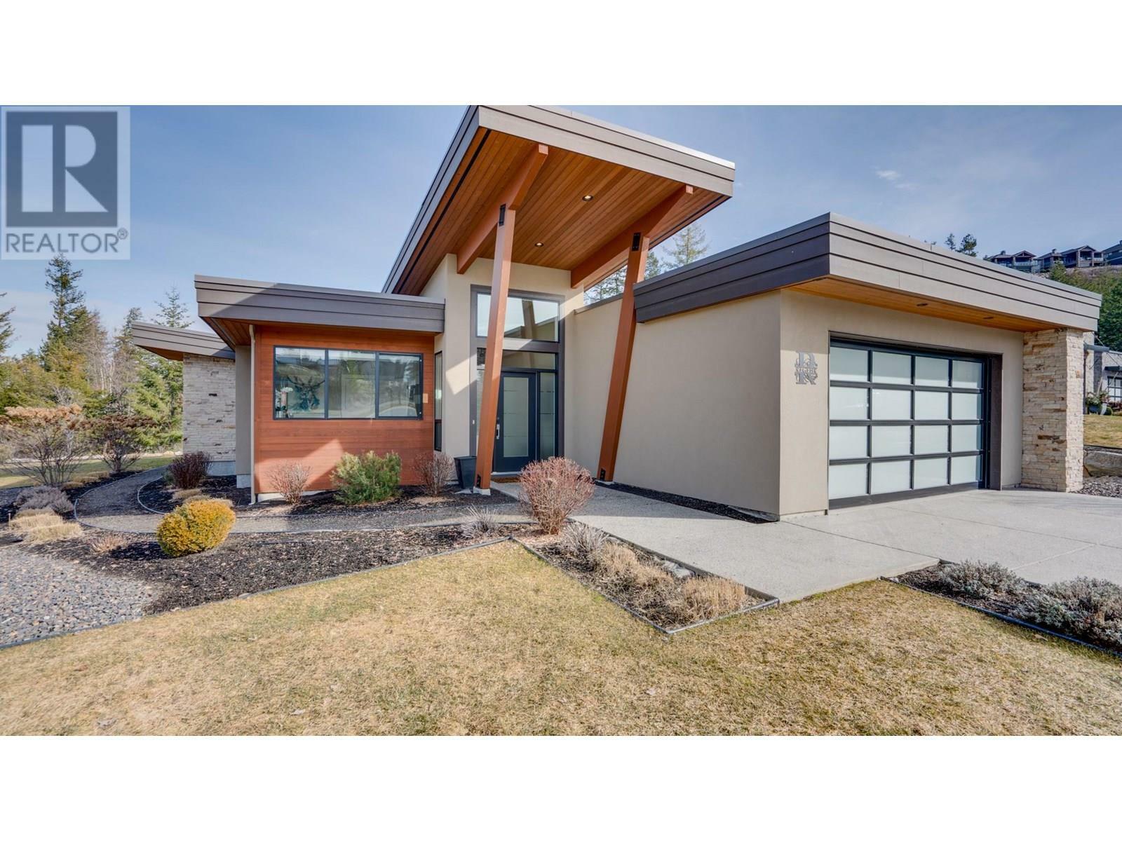 VERNON, British Columbia, V1H 2L7, CA, 3 Bedrooms Bedrooms, ,2 BathroomsBathrooms,Residential,For Sale,1838492