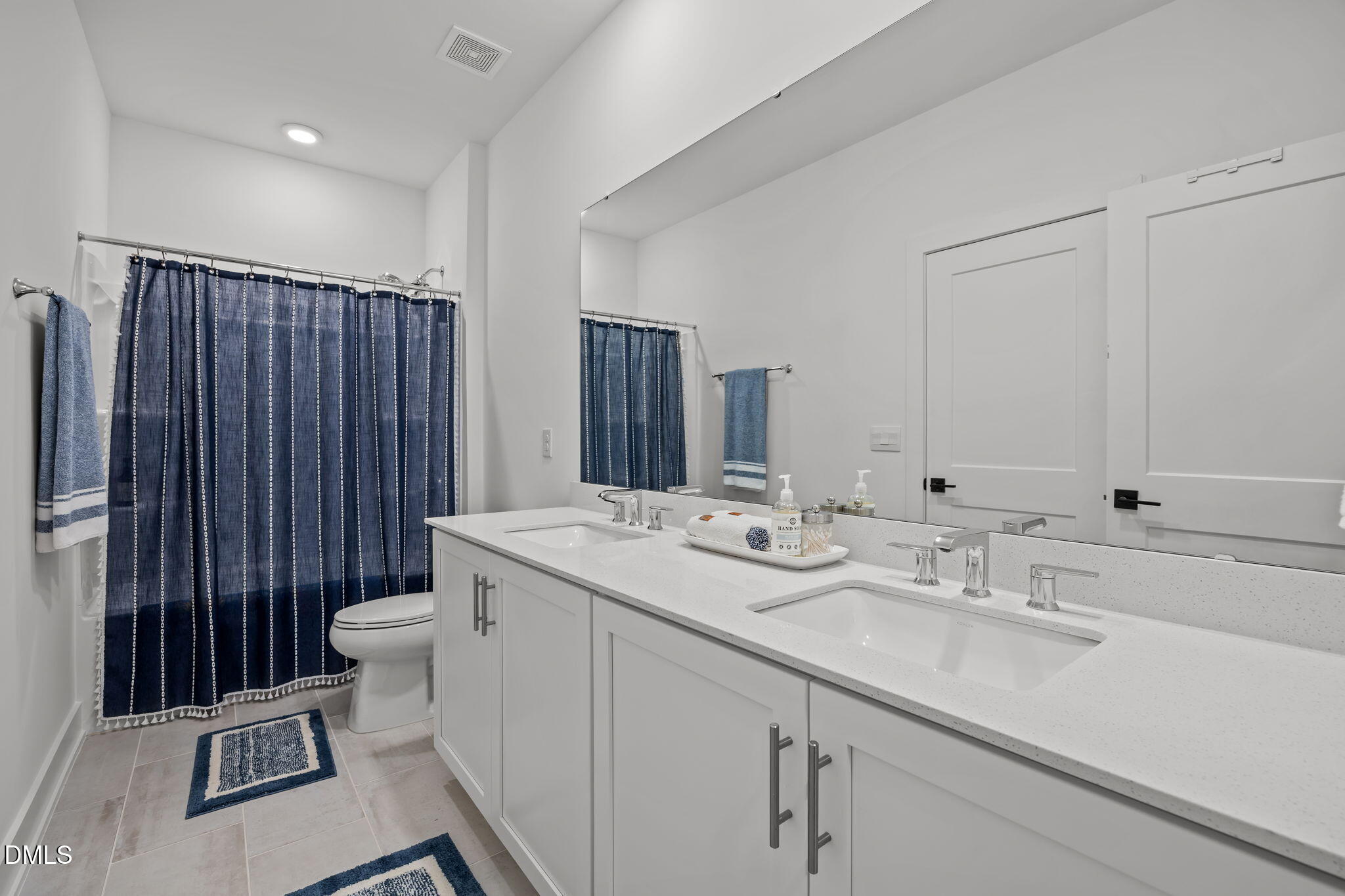 Knightdale, North Carolina, 27545, United States, 4 Bedrooms Bedrooms, ,4 BathroomsBathrooms,Residential,For Sale,1989366