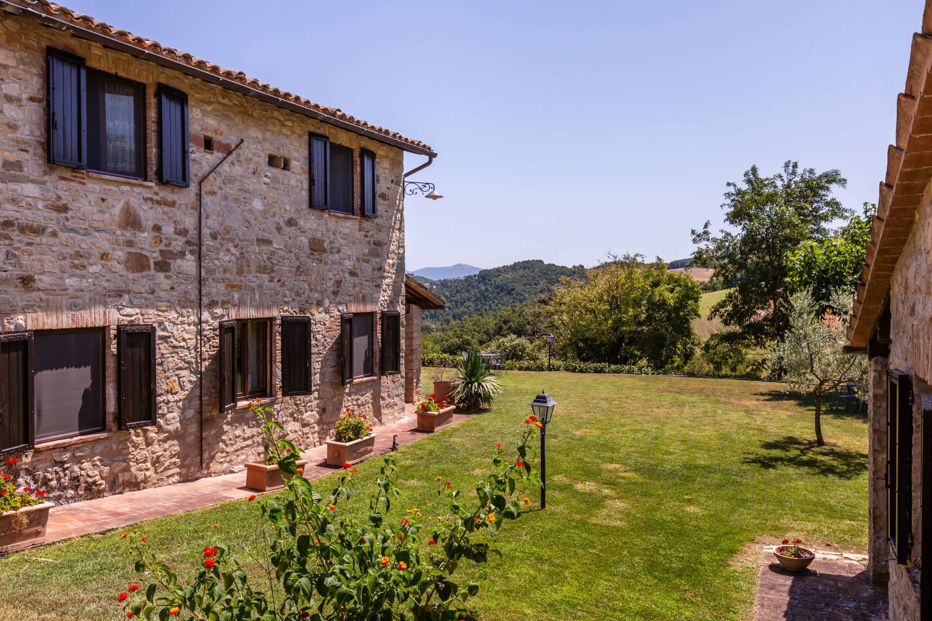 Localit? Porzone, Todi, Perugia, 06059, IT, 6 Bedrooms Bedrooms, ,6 BathroomsBathrooms,Residential,For Sale,Localit? Porzone,1586795