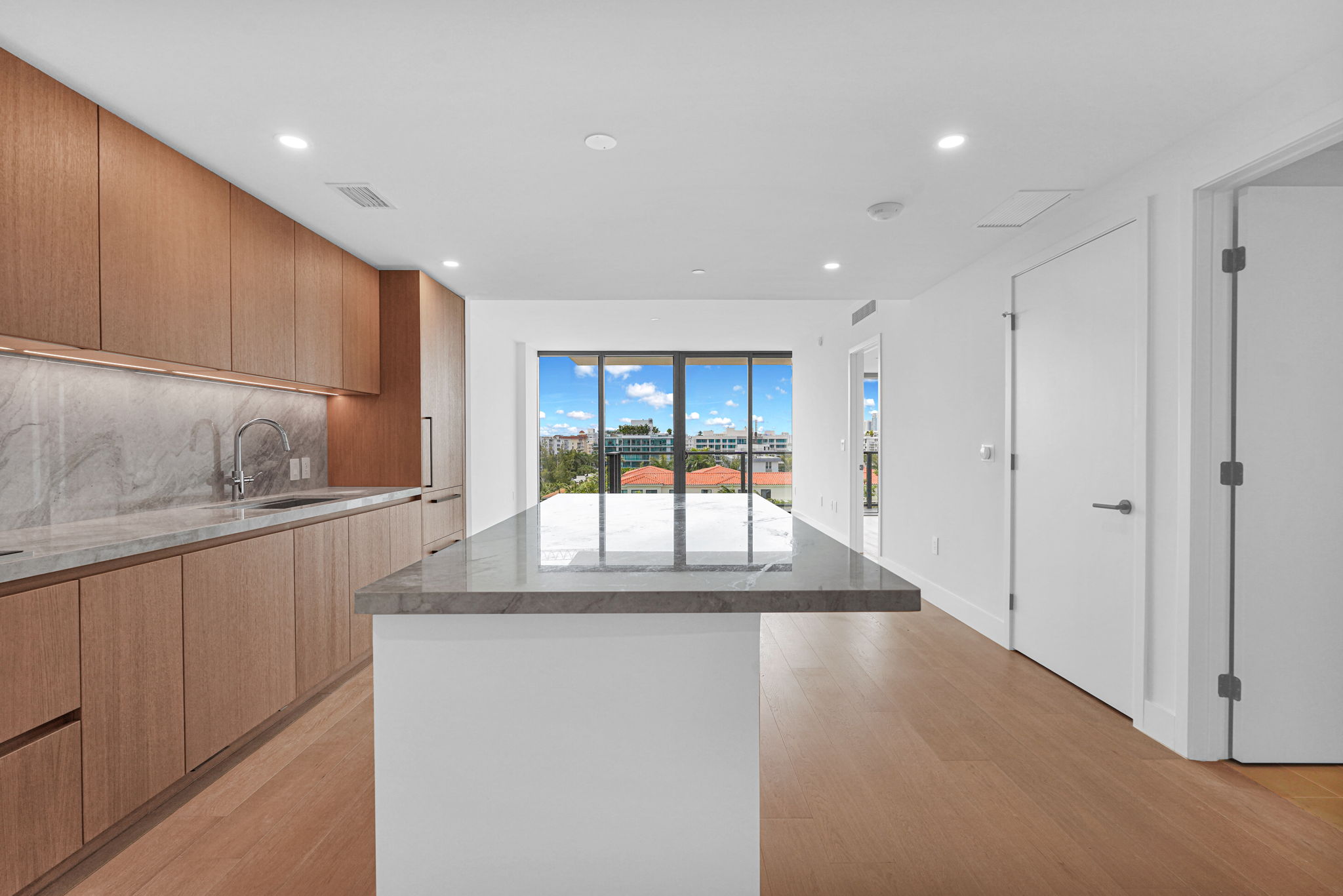  1176 97th St, Bay Harbor Islands, FL, 33154 - 物件實景