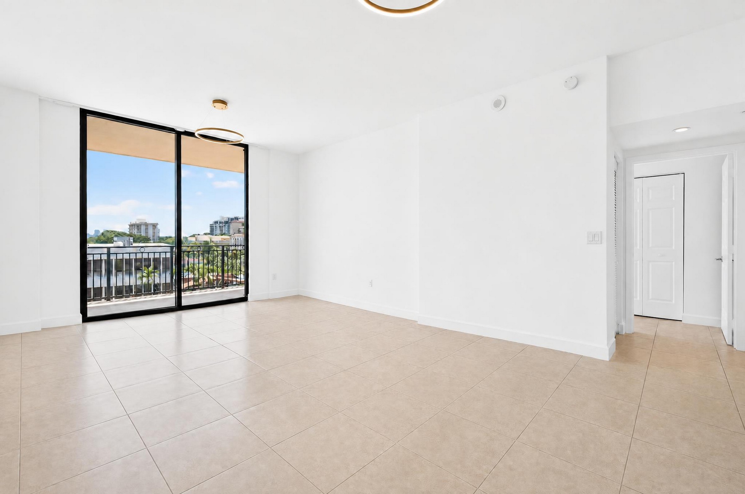  1300 Ponce De Leon Blvd, Coral Gables, FL, 33134 - 物件實景