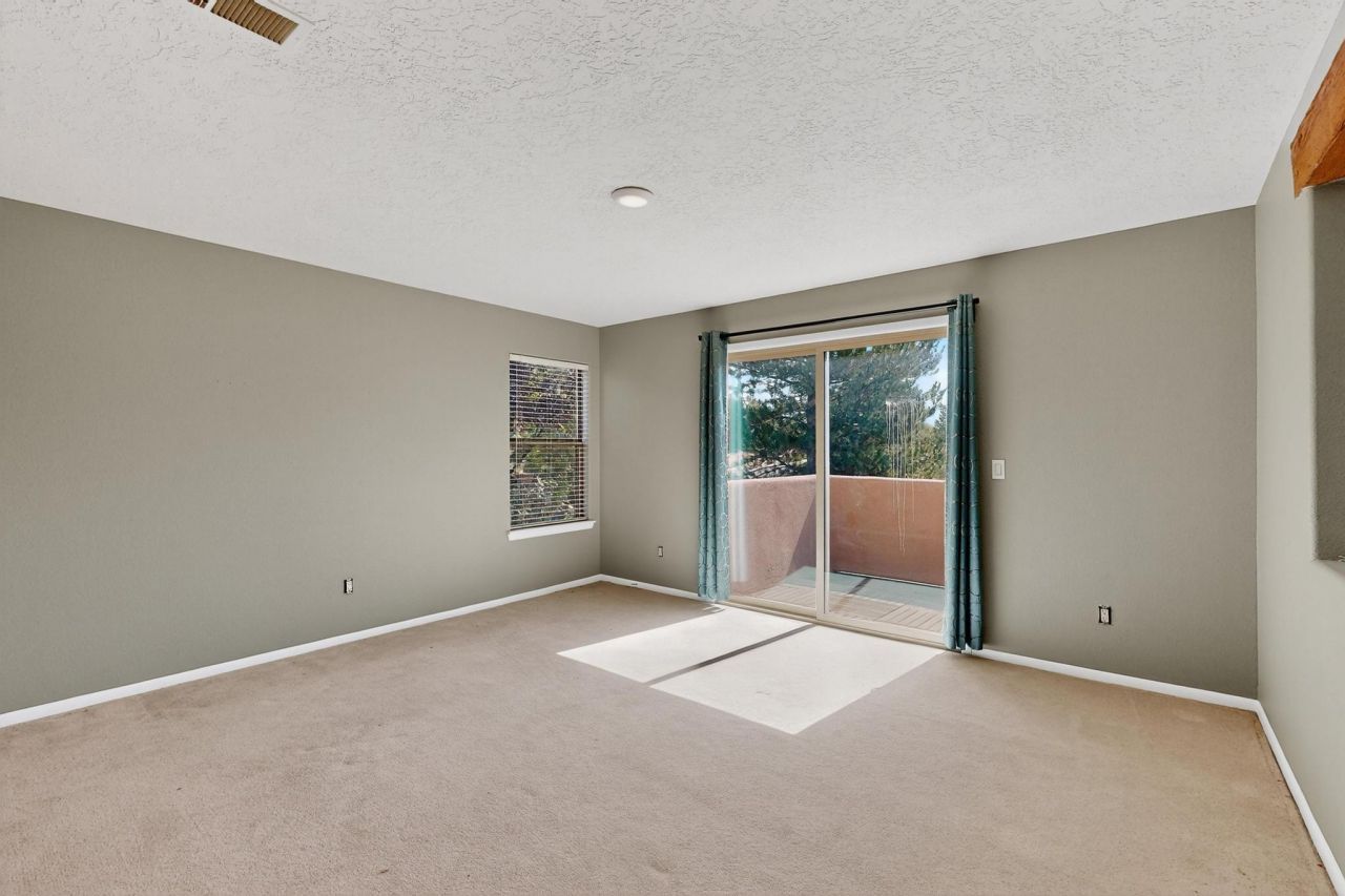 Albuquerque, New Mexico, 87114, United States, 4 Bedrooms Bedrooms, ,4 BathroomsBathrooms,Residential,For Sale,1941091