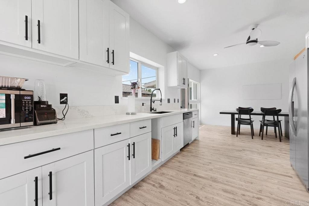Poway, California, 92064, United States, 4 Bedrooms Bedrooms, ,2 BathroomsBathrooms,Residential,For Sale,1896326