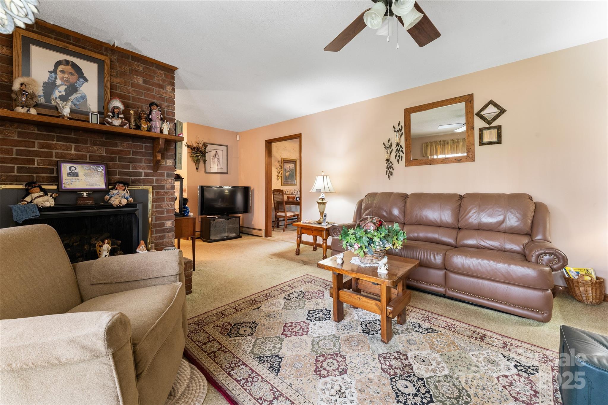 Leicester, North Carolina, 28748, United States, 3 Bedrooms Bedrooms, ,2 BathroomsBathrooms,Residential,For Sale,1938256