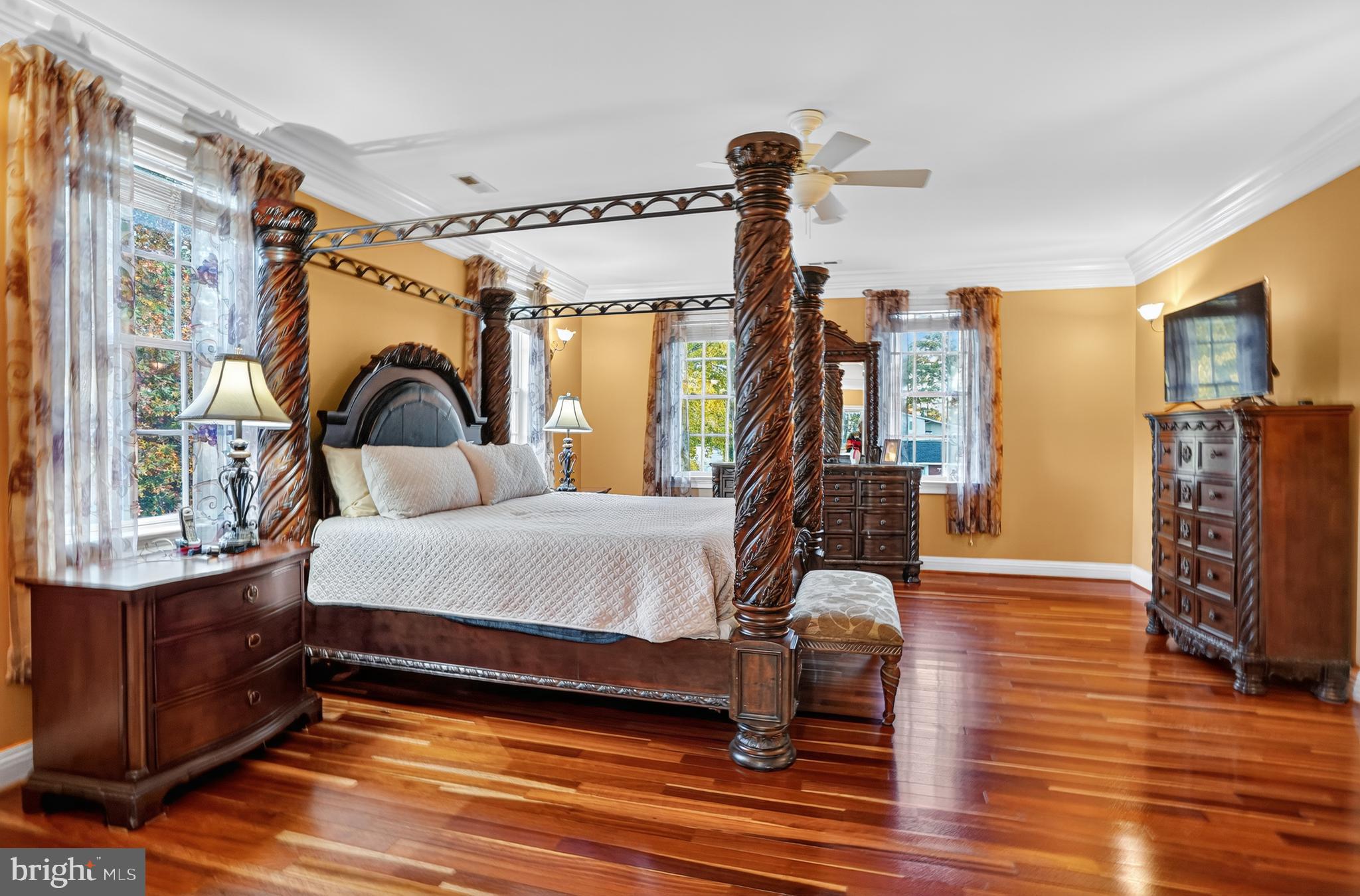 Annandale, Virginia, 22003, United States, 7 Bedrooms Bedrooms, ,6 BathroomsBathrooms,Residential,For Sale,1988748