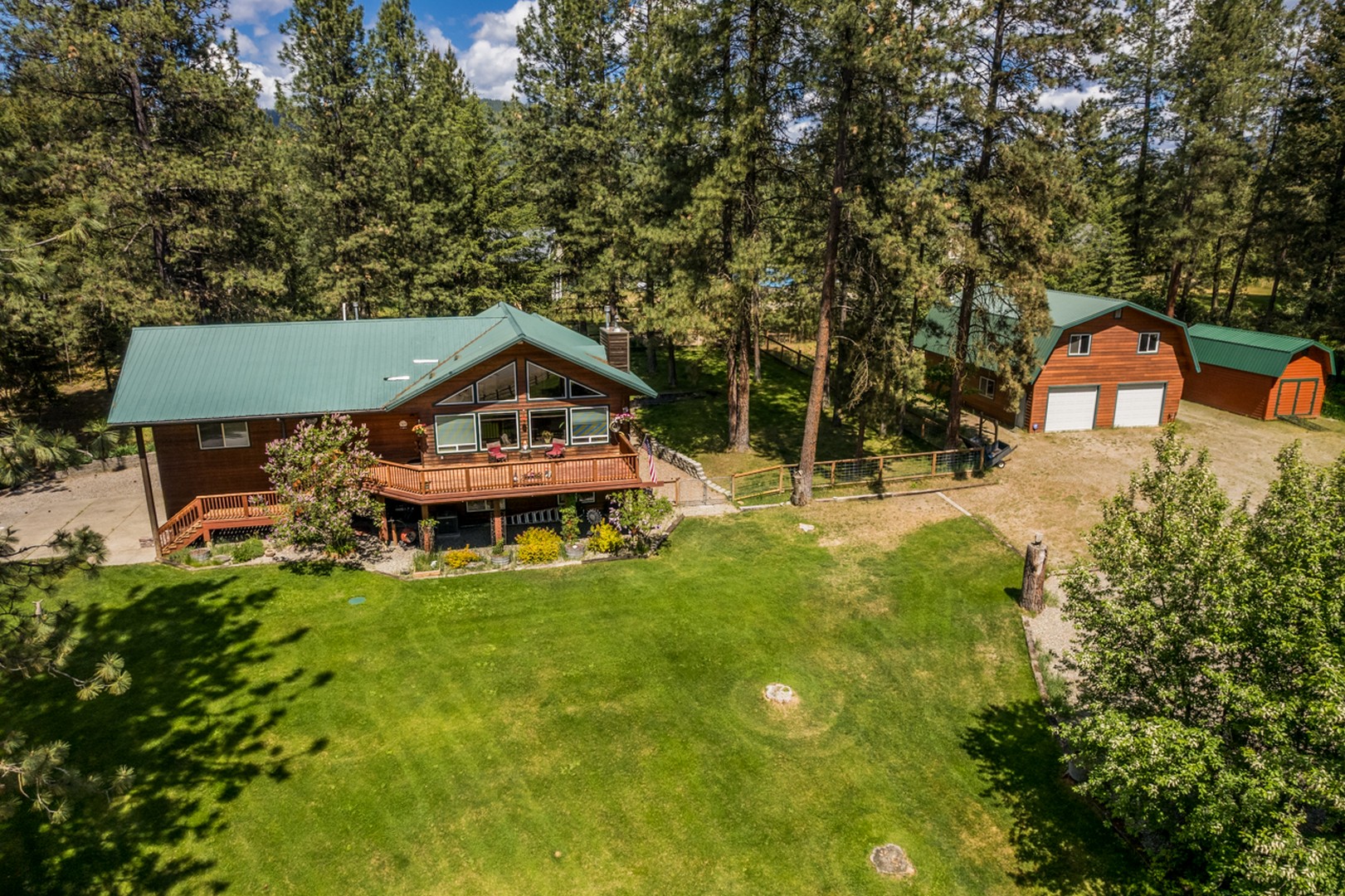Moyie Springs, Idaho, 83845, United States, 4 Bedrooms Bedrooms, ,3 BathroomsBathrooms,Residential,For Sale,2033523