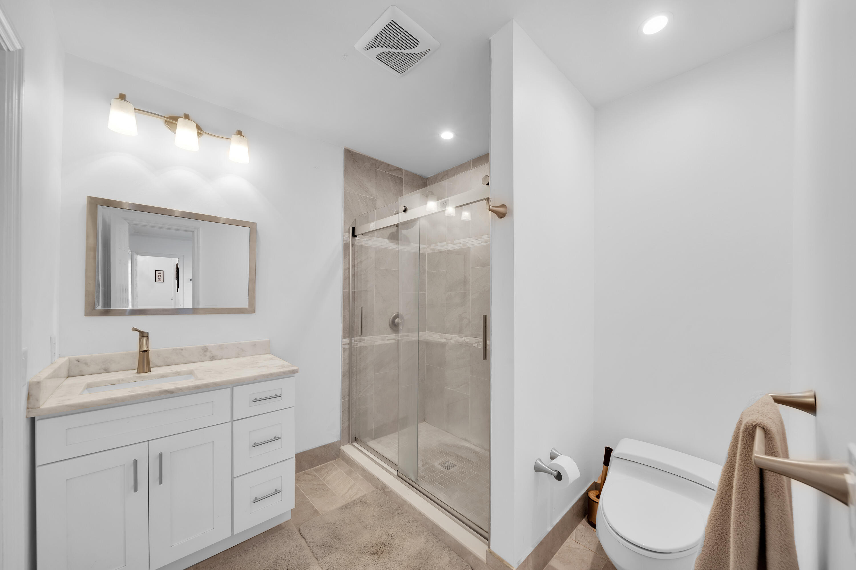 Pompano Beach, Florida, 33062, United States, 4 Bedrooms Bedrooms, ,3 BathroomsBathrooms,Residential,For Sale,2037969