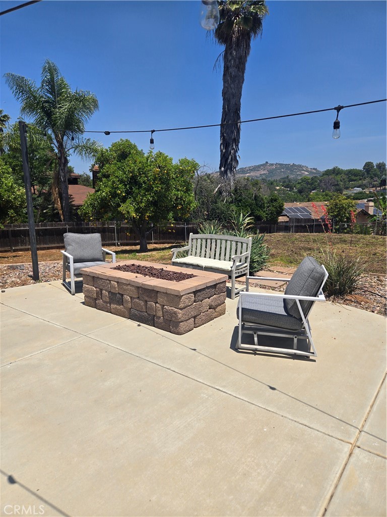 Escondido, California, 92025, United States, 3 Bedrooms Bedrooms, ,2 BathroomsBathrooms,Residential,For Sale,1825178