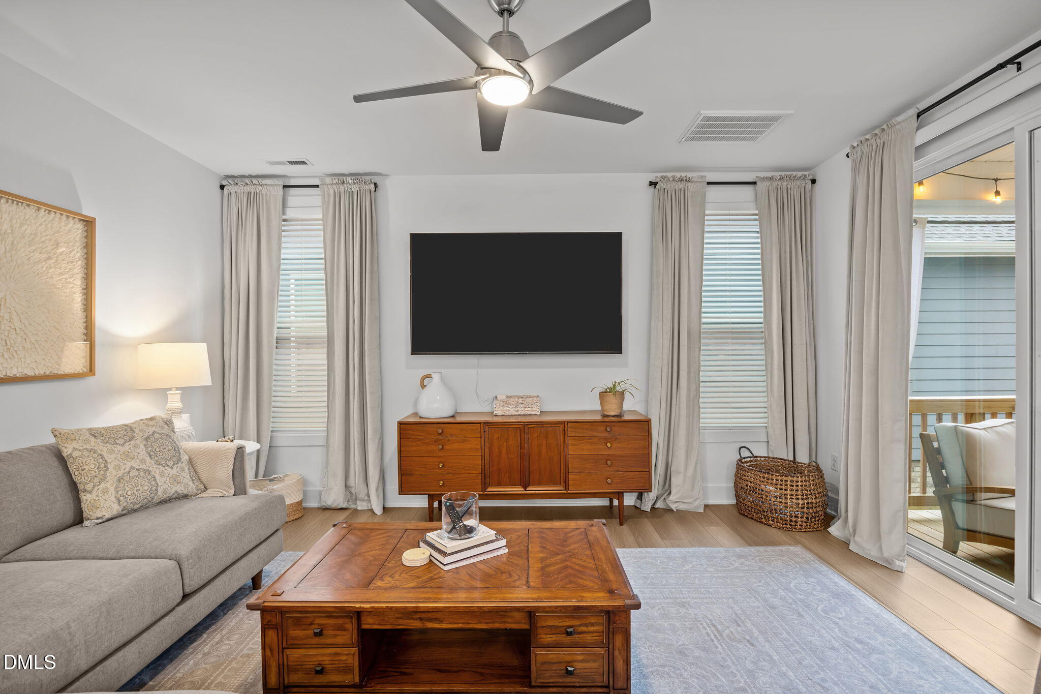 Knightdale, North Carolina, 27545, United States, 4 Bedrooms Bedrooms, ,4 BathroomsBathrooms,Residential,For Sale,1989366